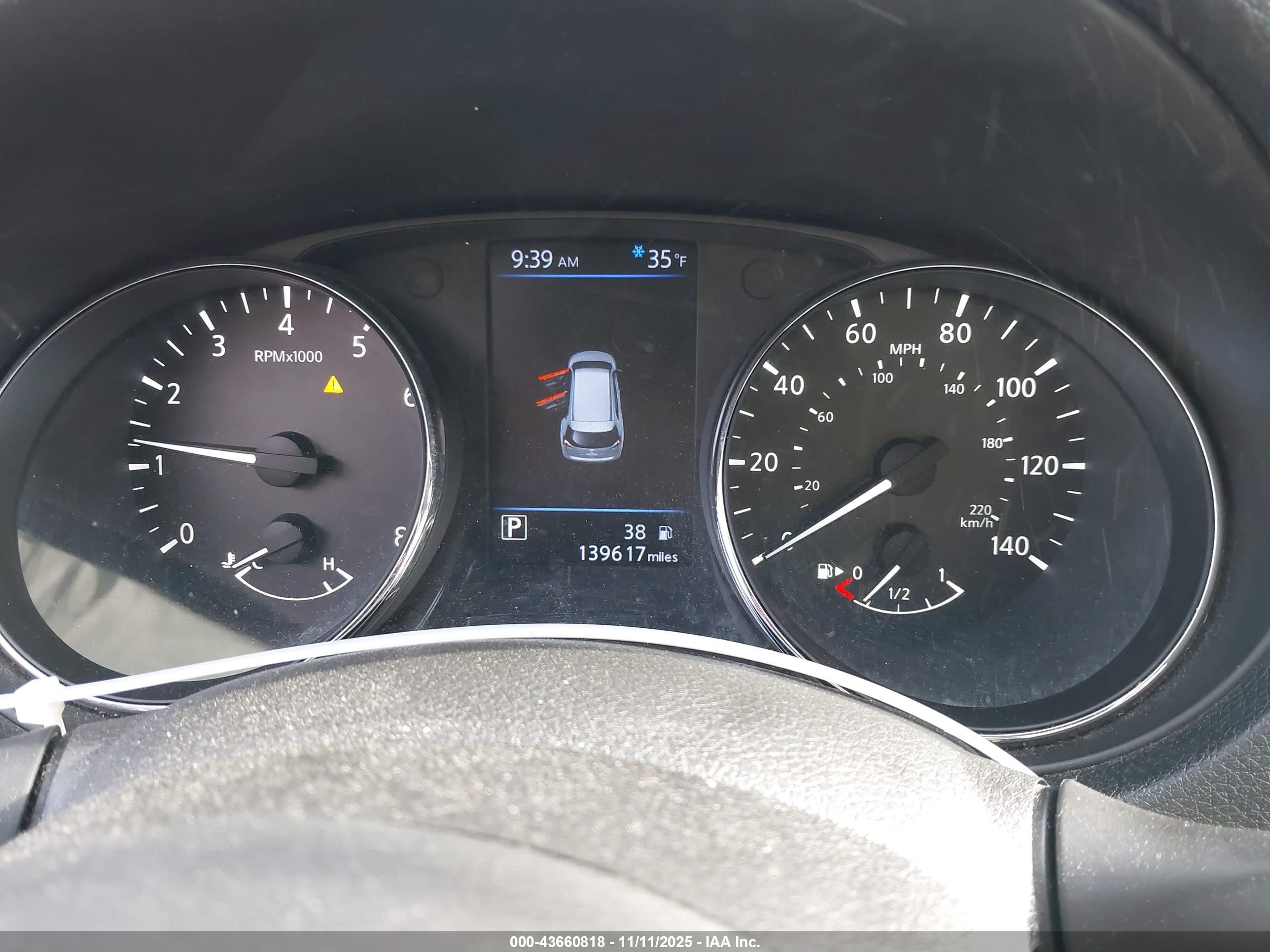 NISSAN ROGUE image 7