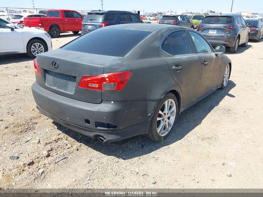 LEXUS IS image 4