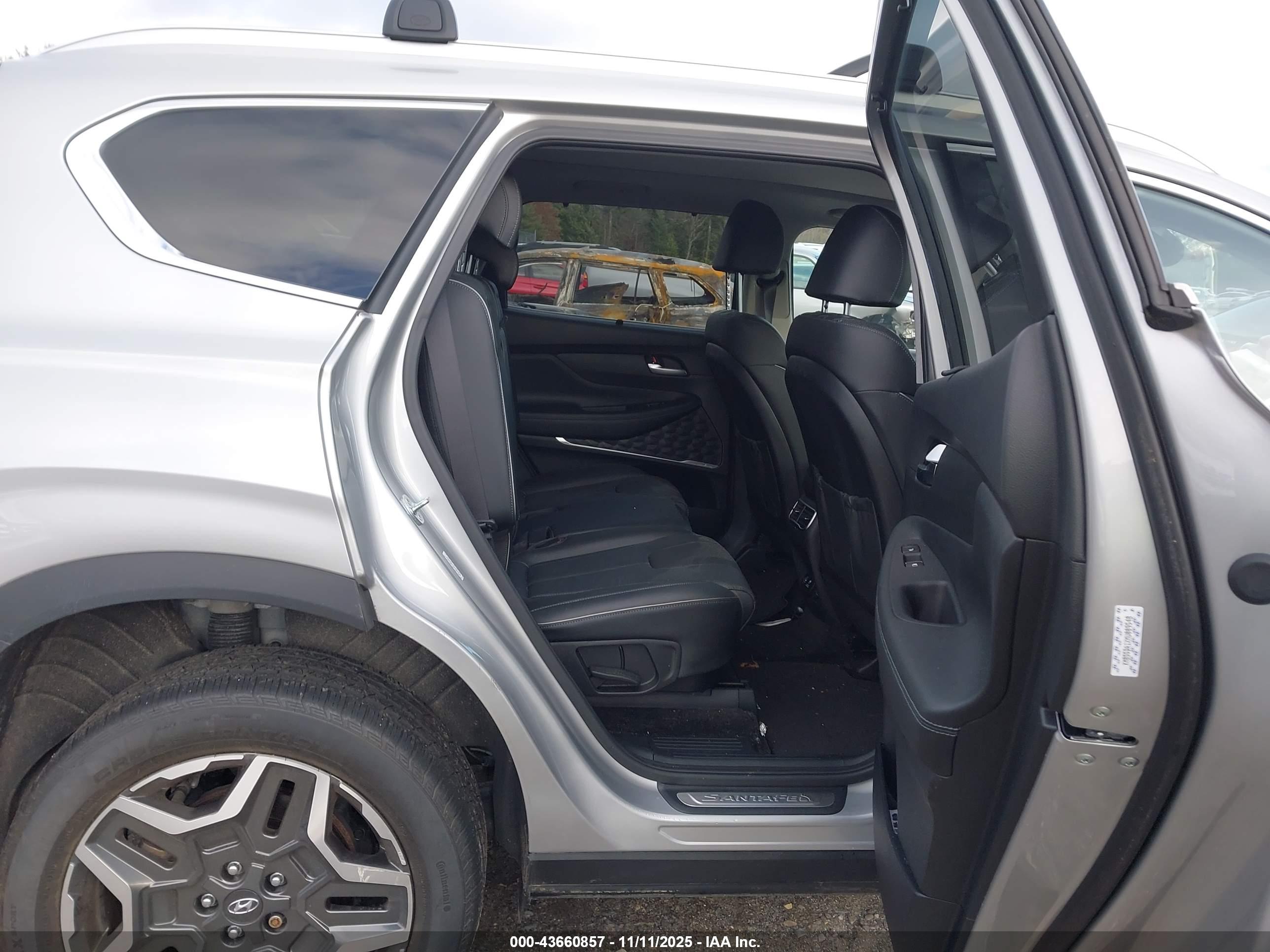 HYUNDAI SANTA image 8