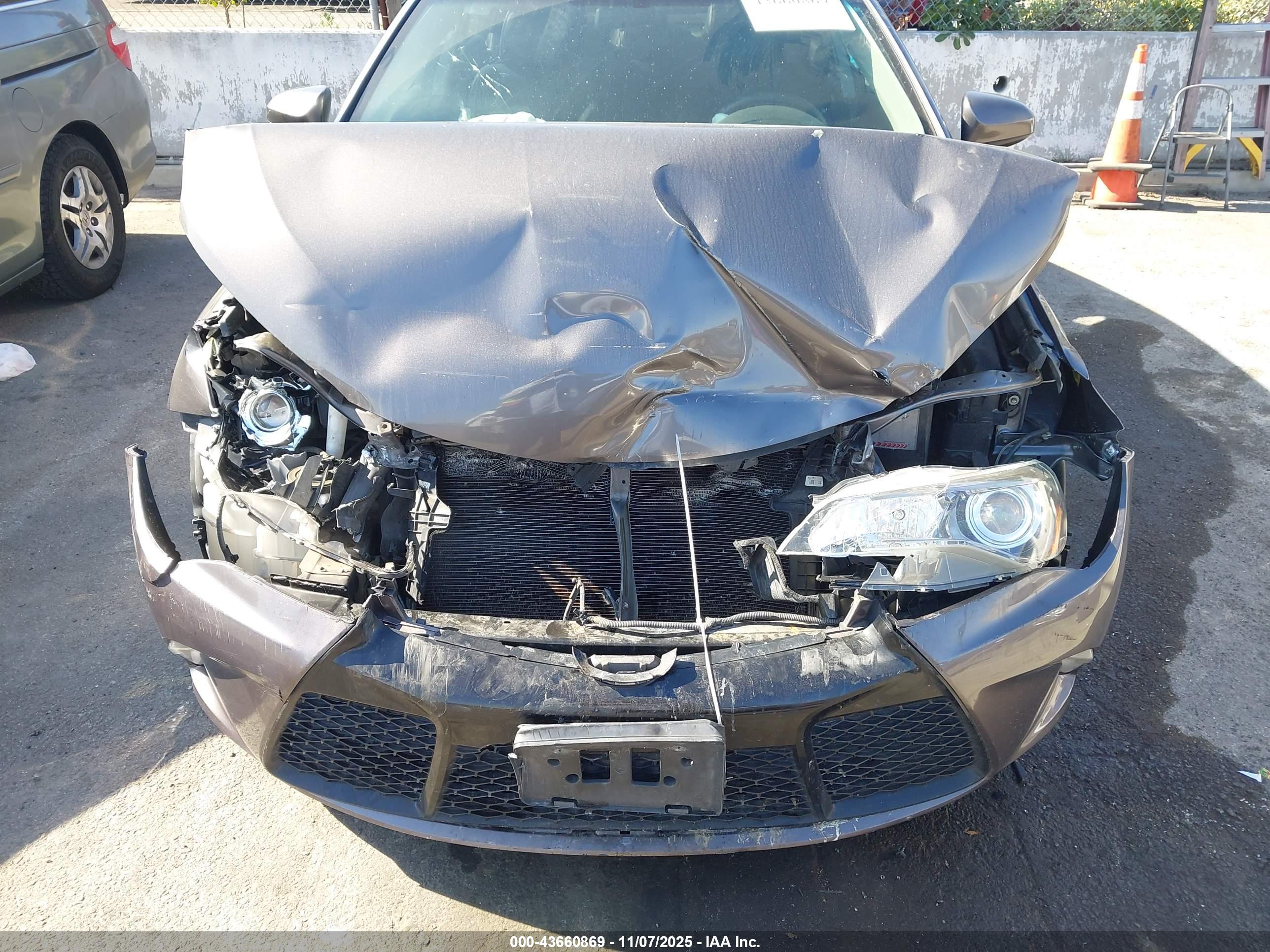 TOYOTA CAMRY image 6