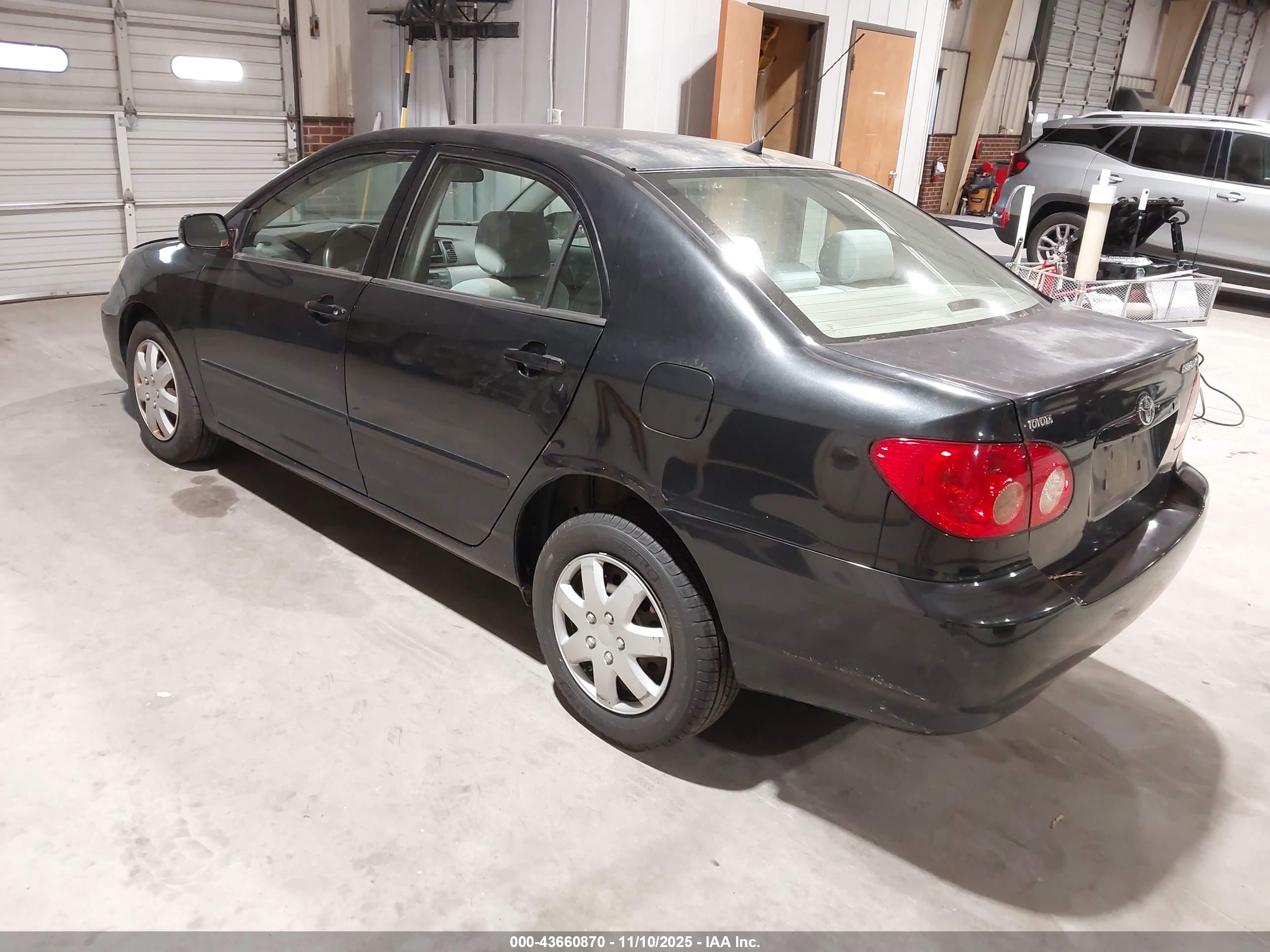 TOYOTA COROLLA image 3