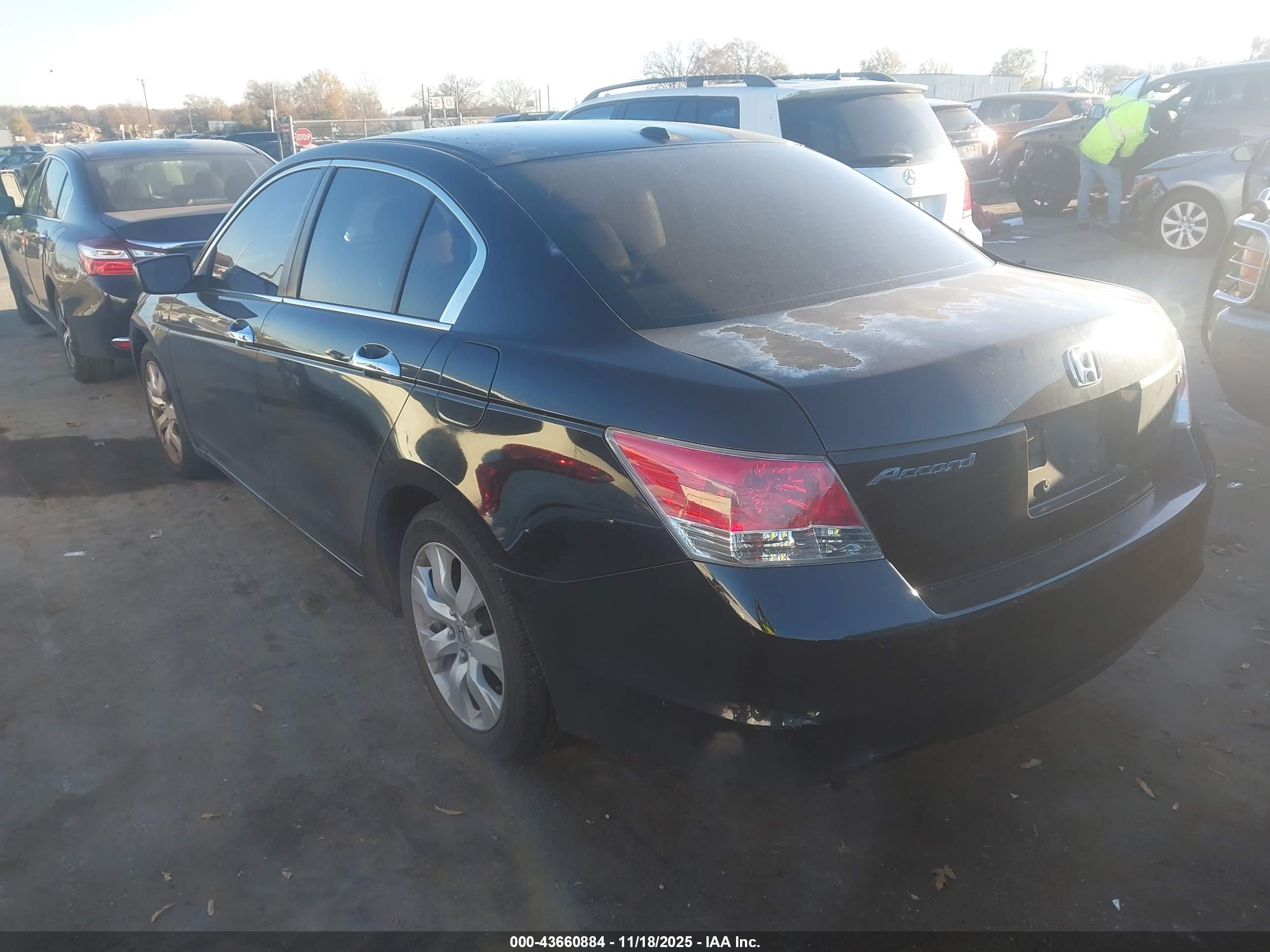 HONDA ACCORD image 3