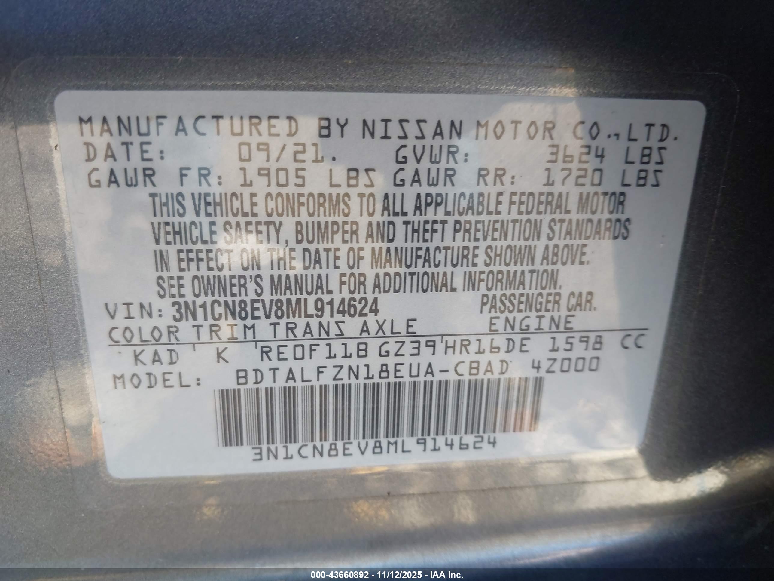 NISSAN VERSA image 9