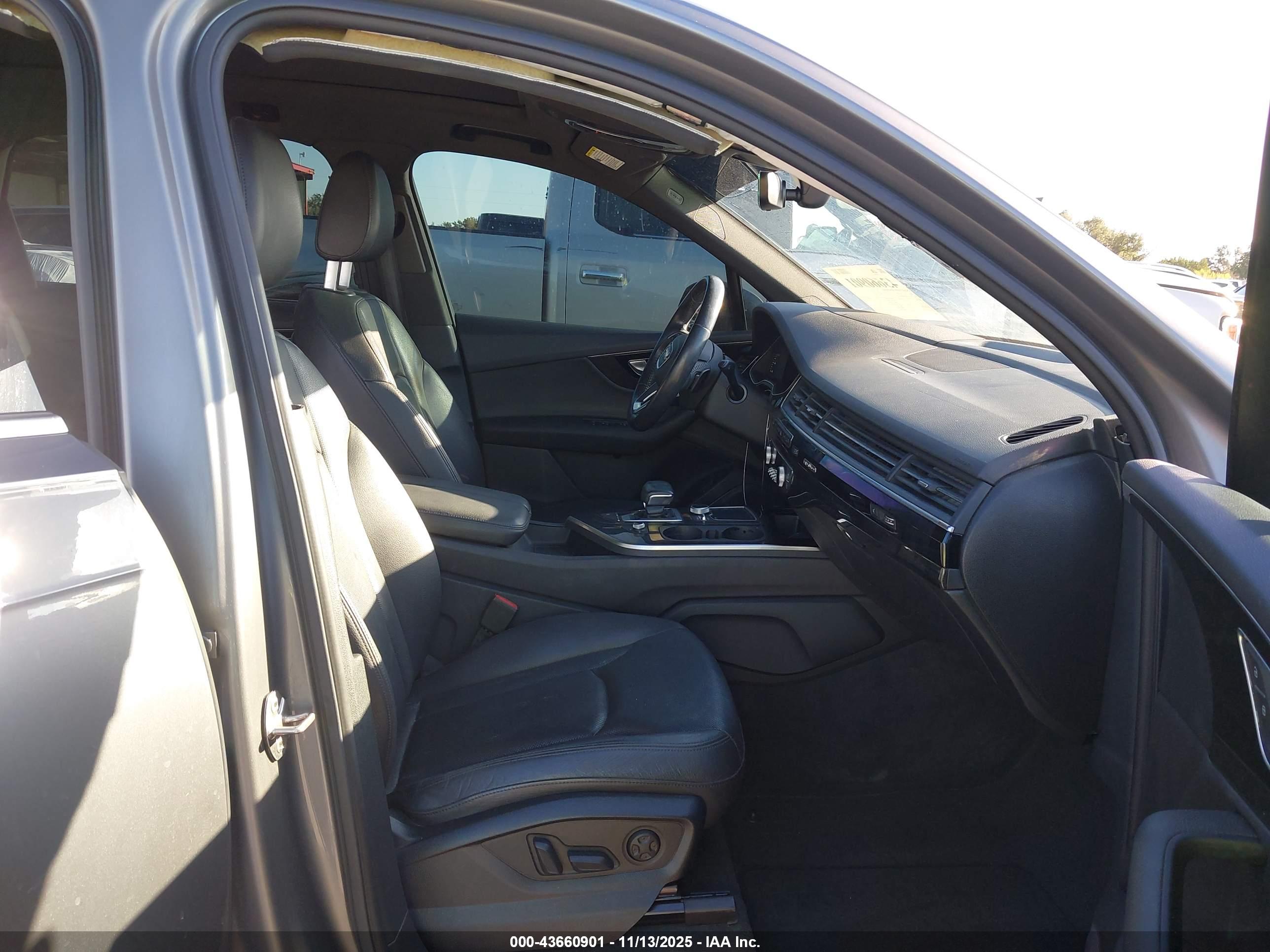 AUDI Q7 image 5