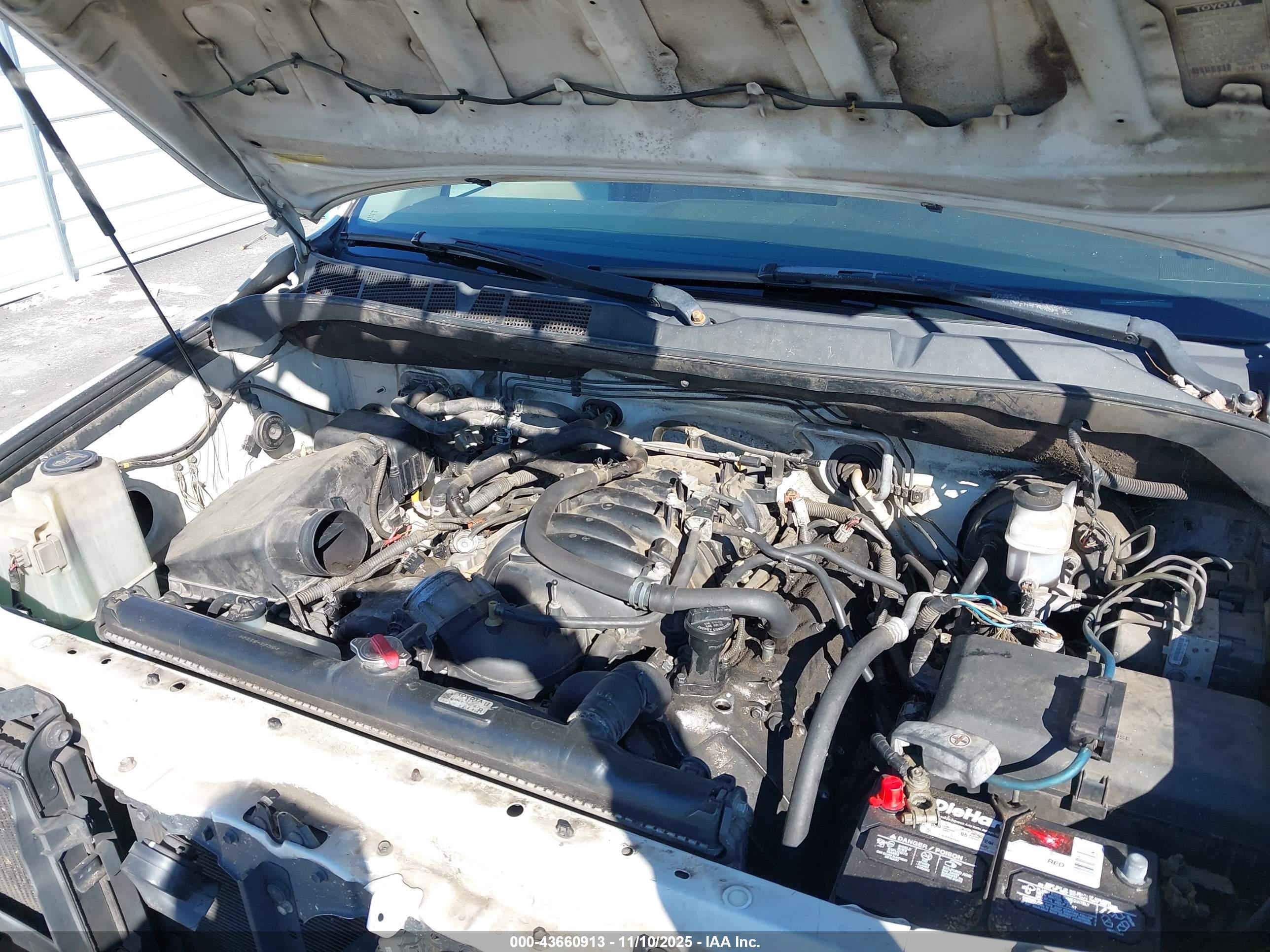TOYOTA SEQUOIA image 10