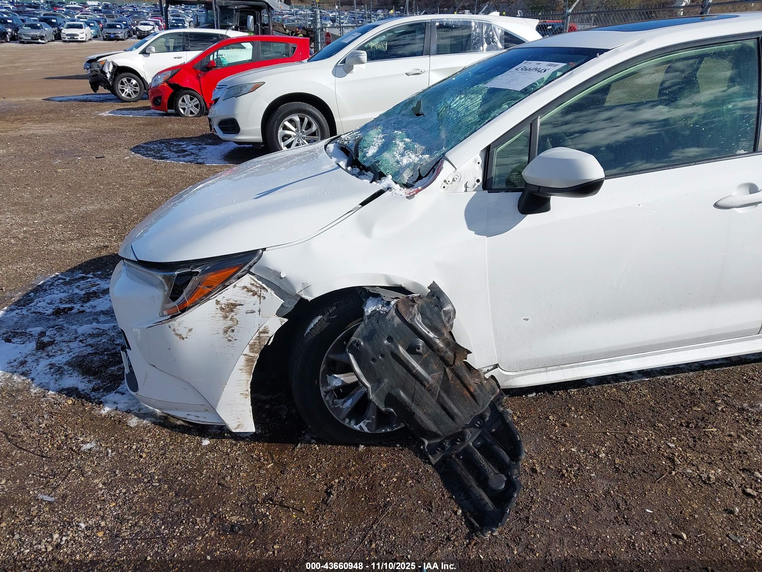 TOYOTA COROLLA image 6