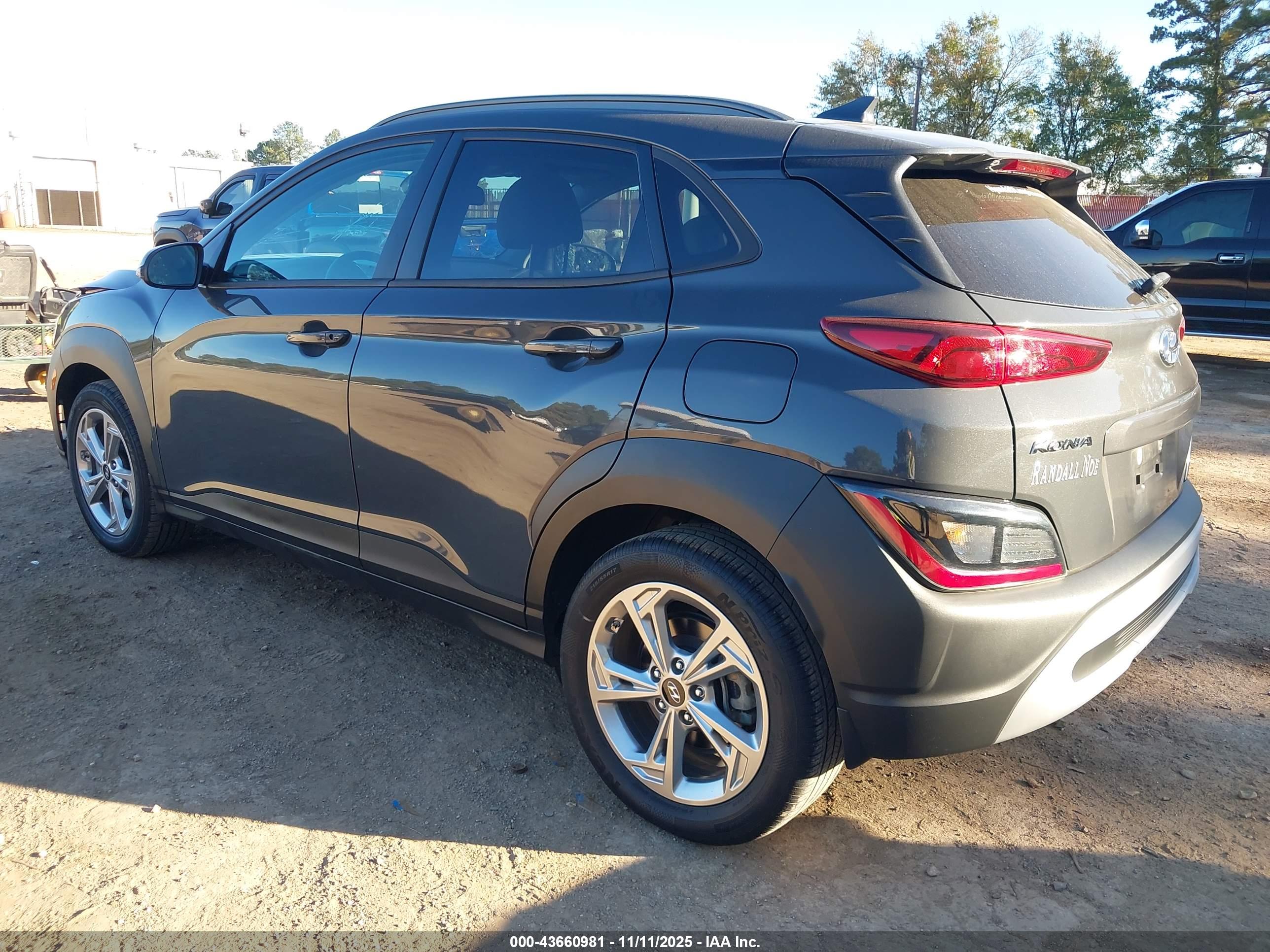 HYUNDAI KONA image 3