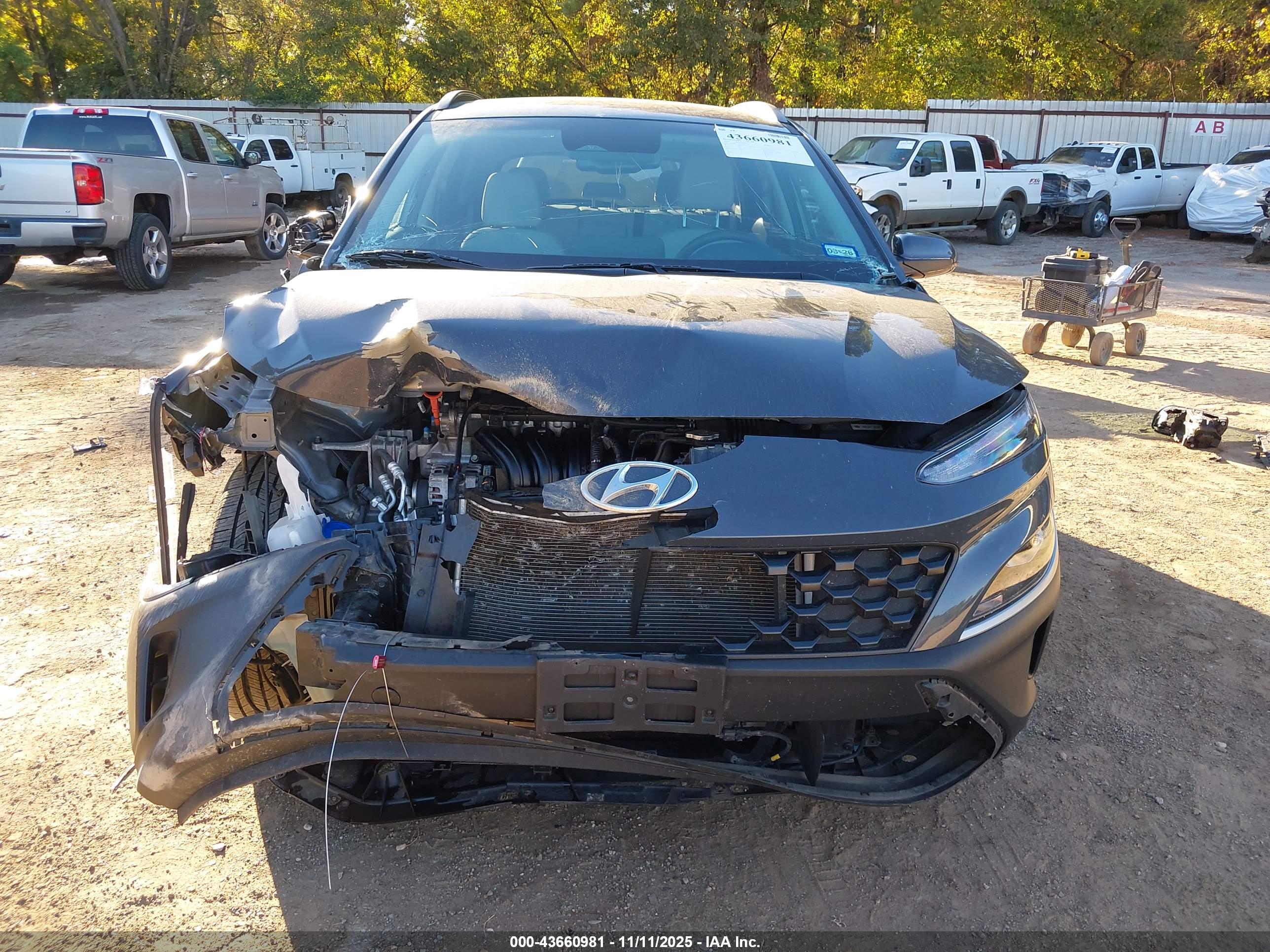 HYUNDAI KONA image 6