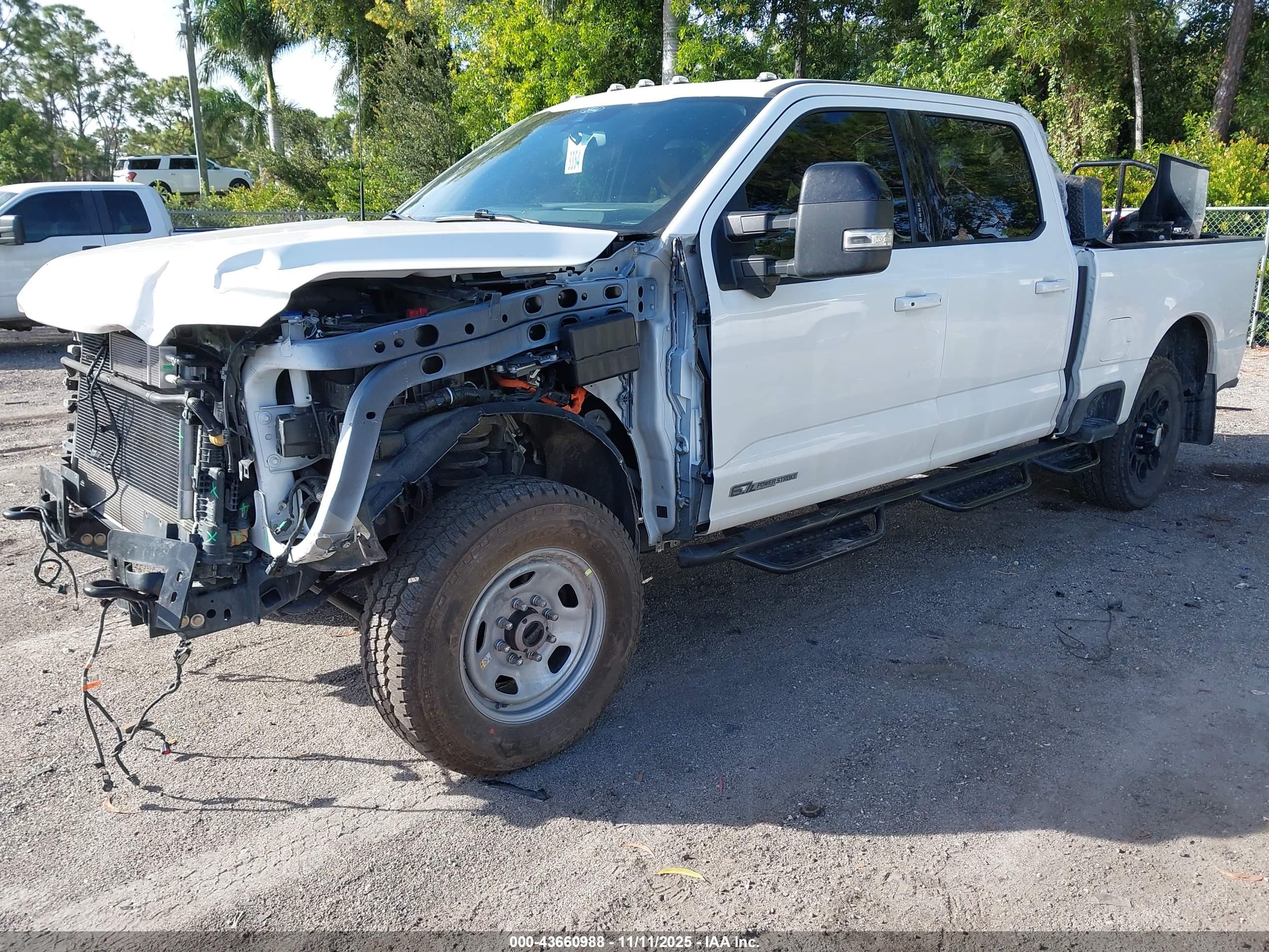 FORD F-350 image 2