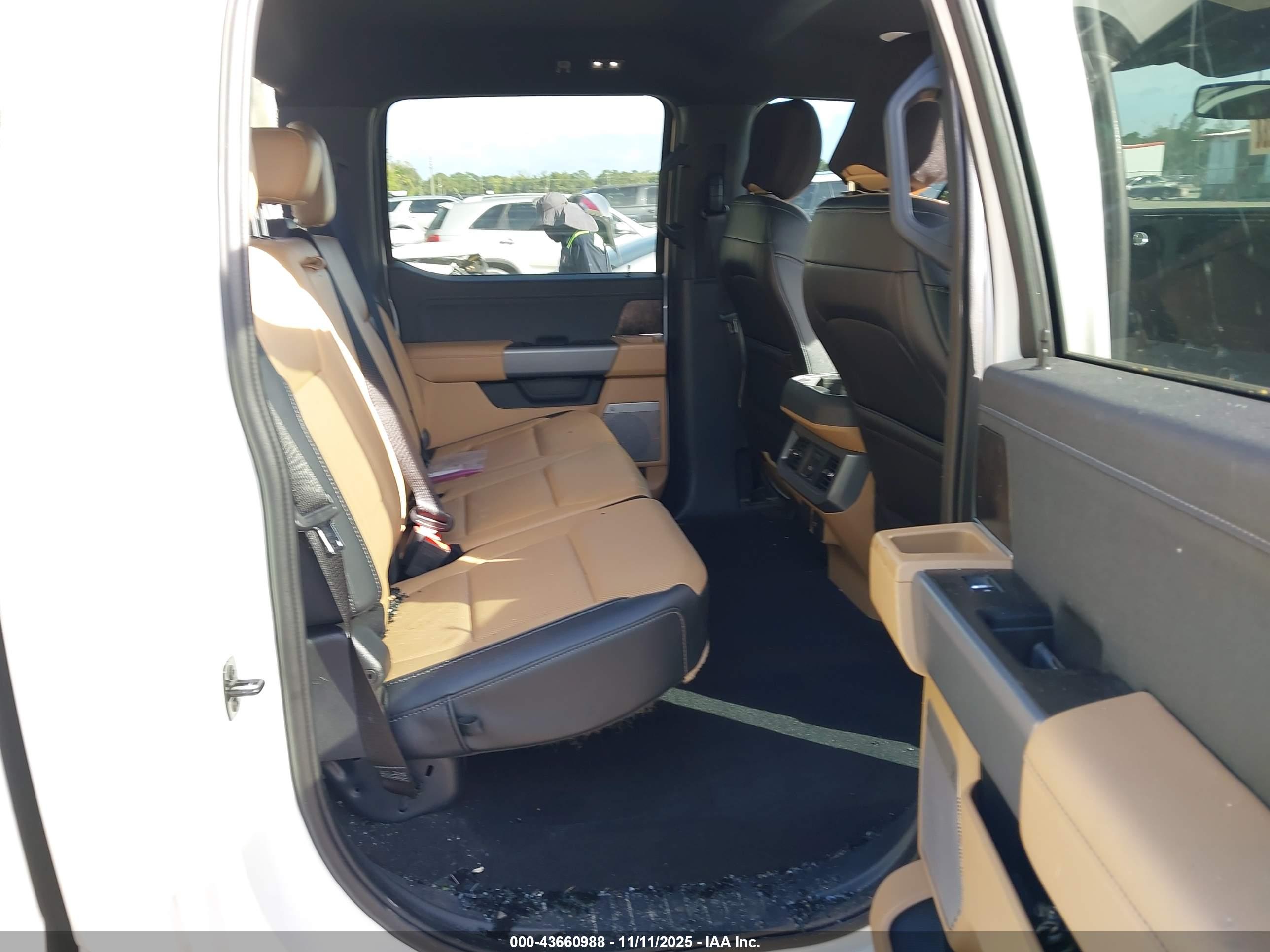FORD F-350 image 8