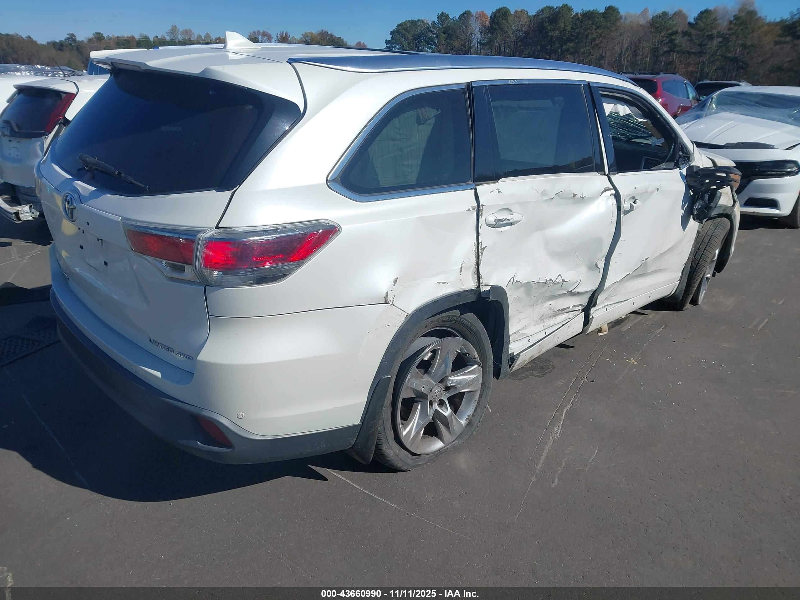 TOYOTA HIGHLANDER image 4