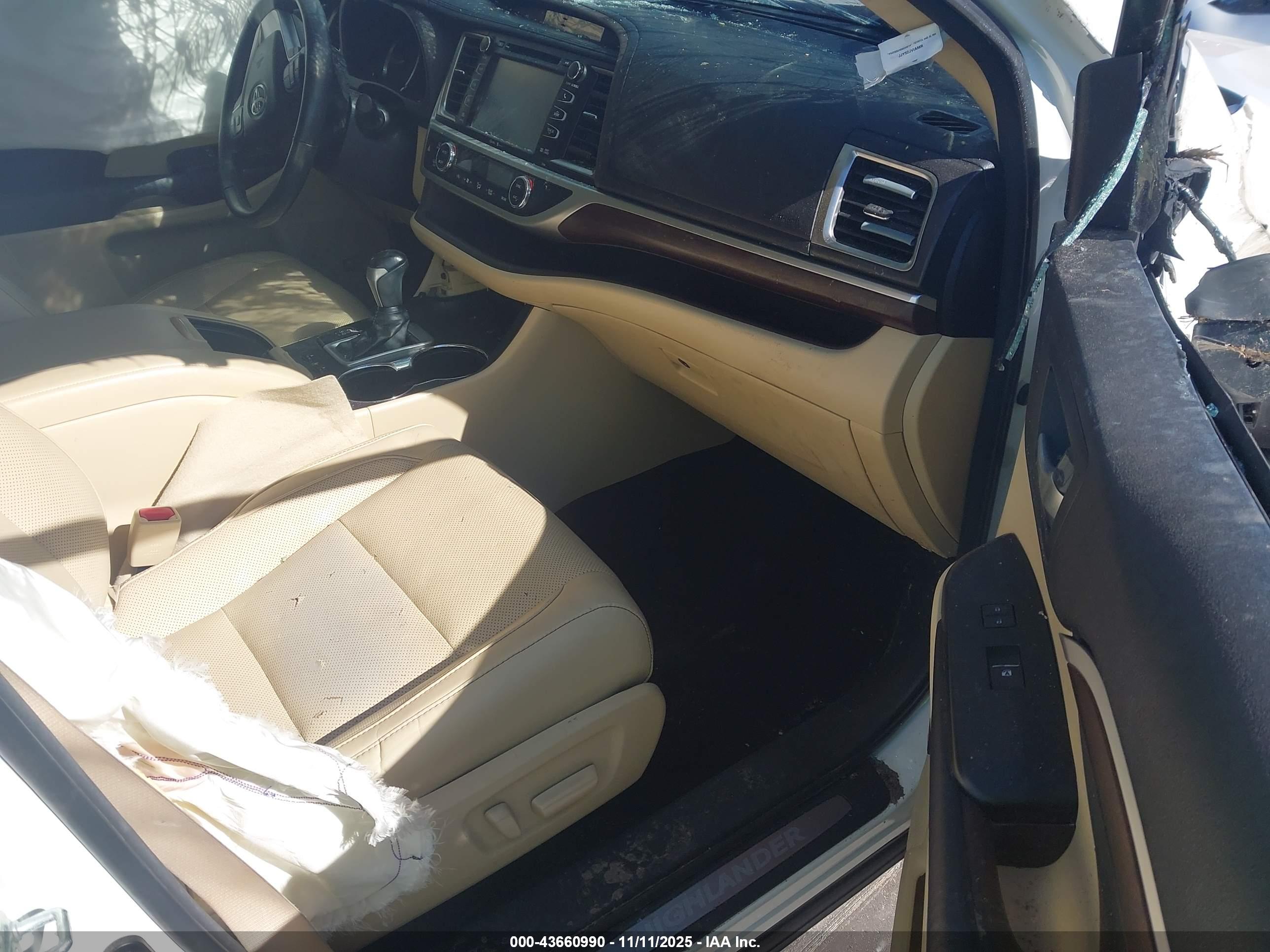 TOYOTA HIGHLANDER image 5