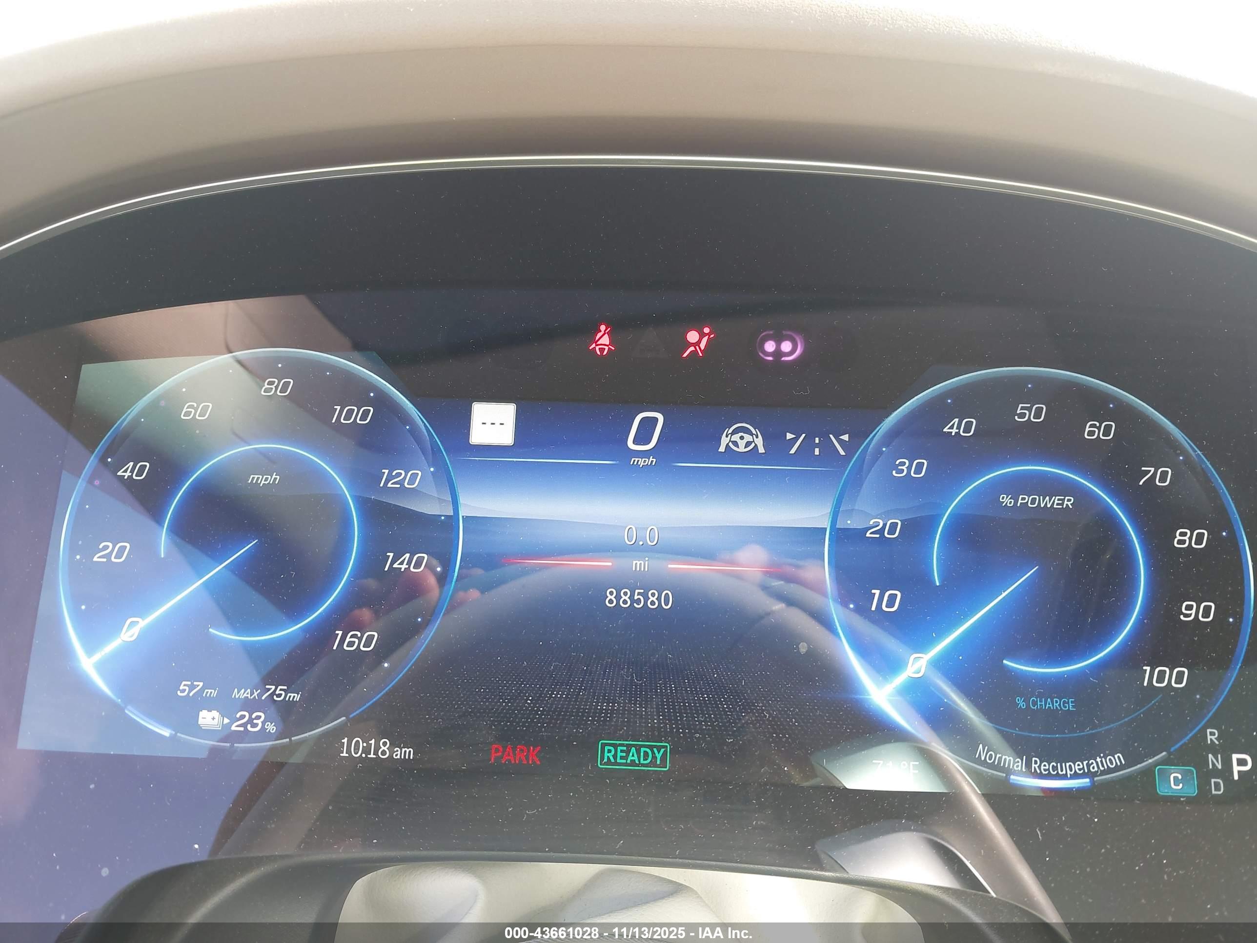 MERCEDES-BENZ EQS image 7