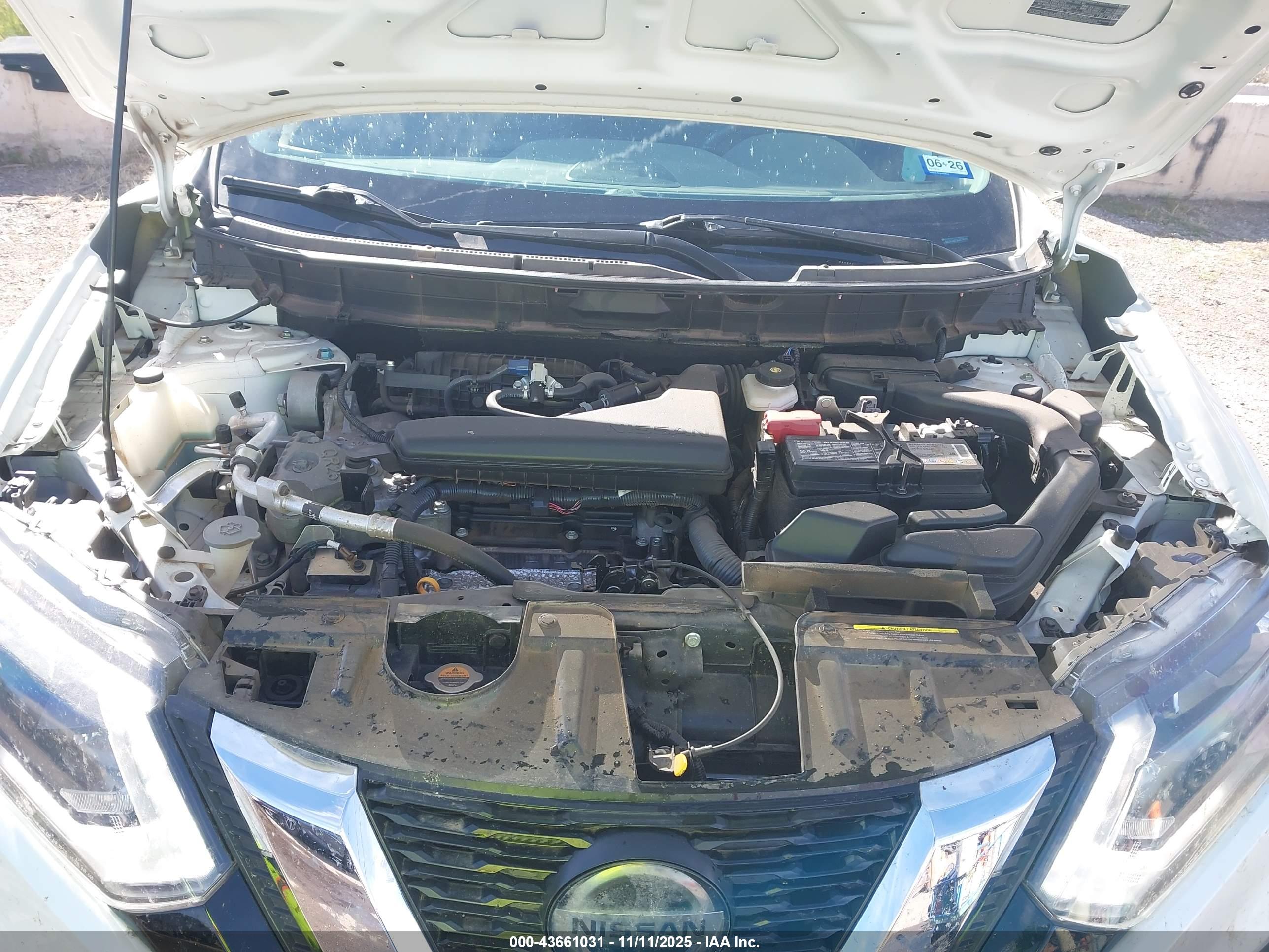 NISSAN ROGUE image 10