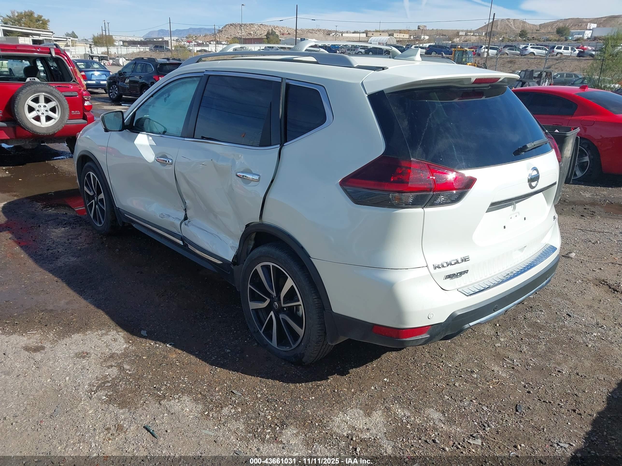 NISSAN ROGUE image 3