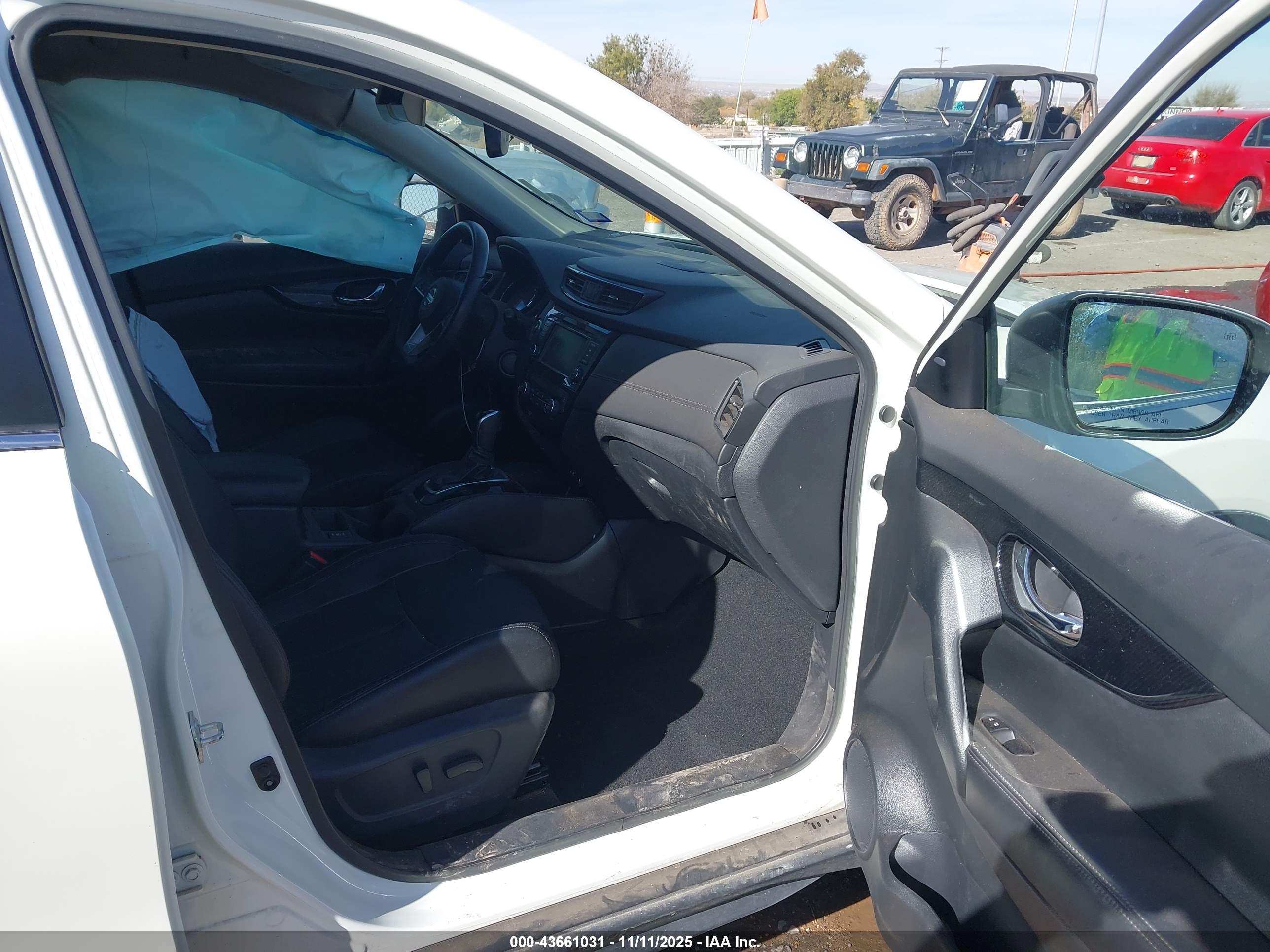 NISSAN ROGUE image 5
