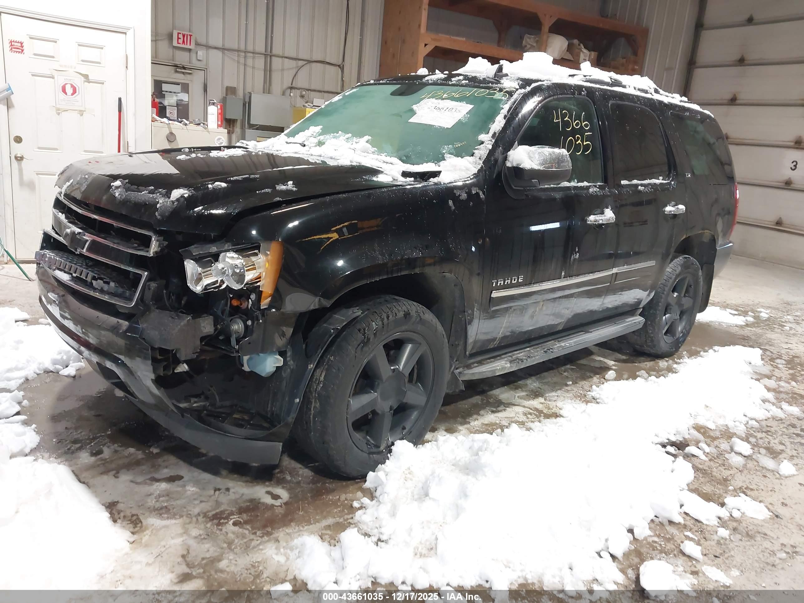 CHEVROLET TAHOE image 2