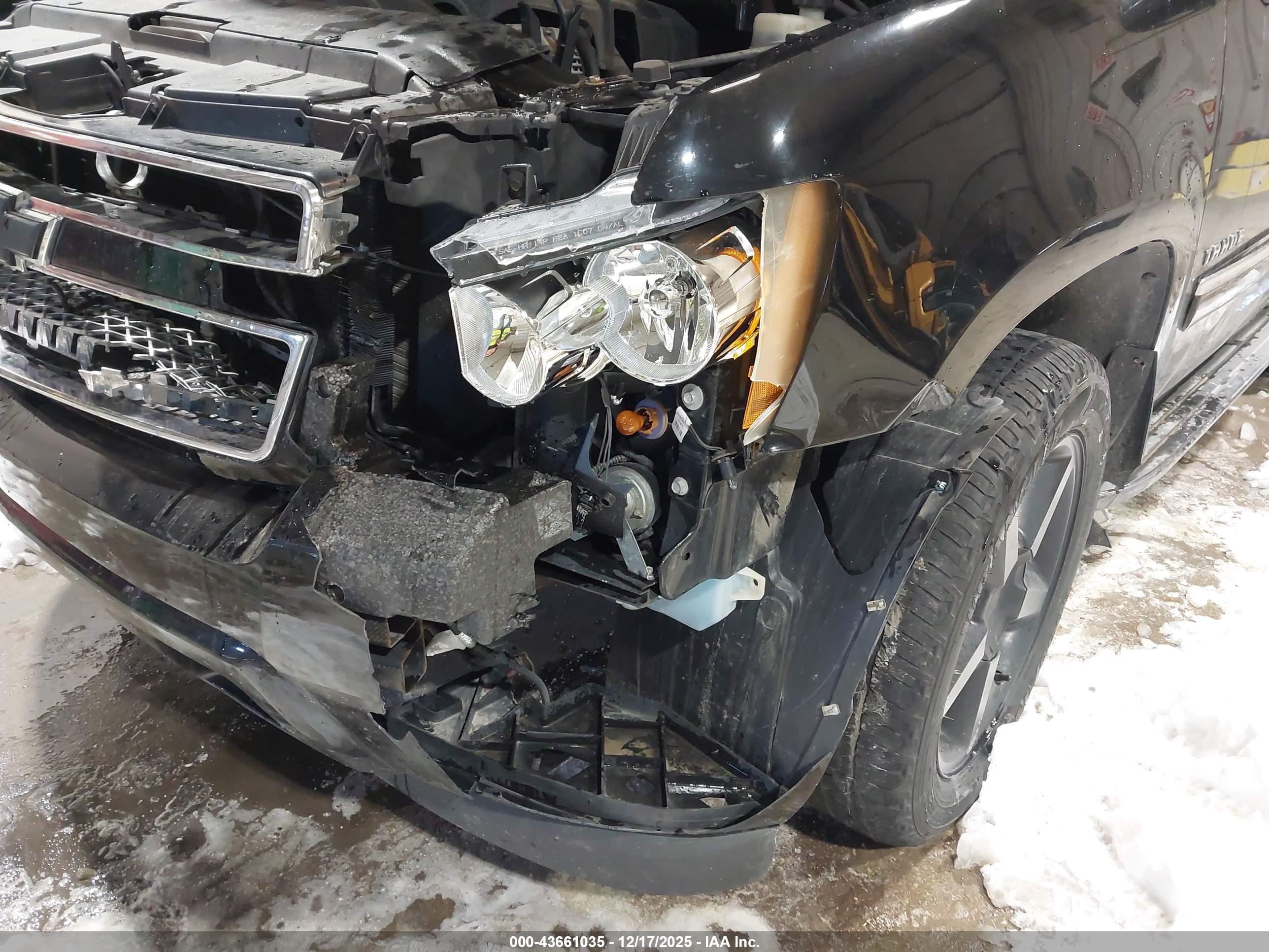 CHEVROLET TAHOE image 6