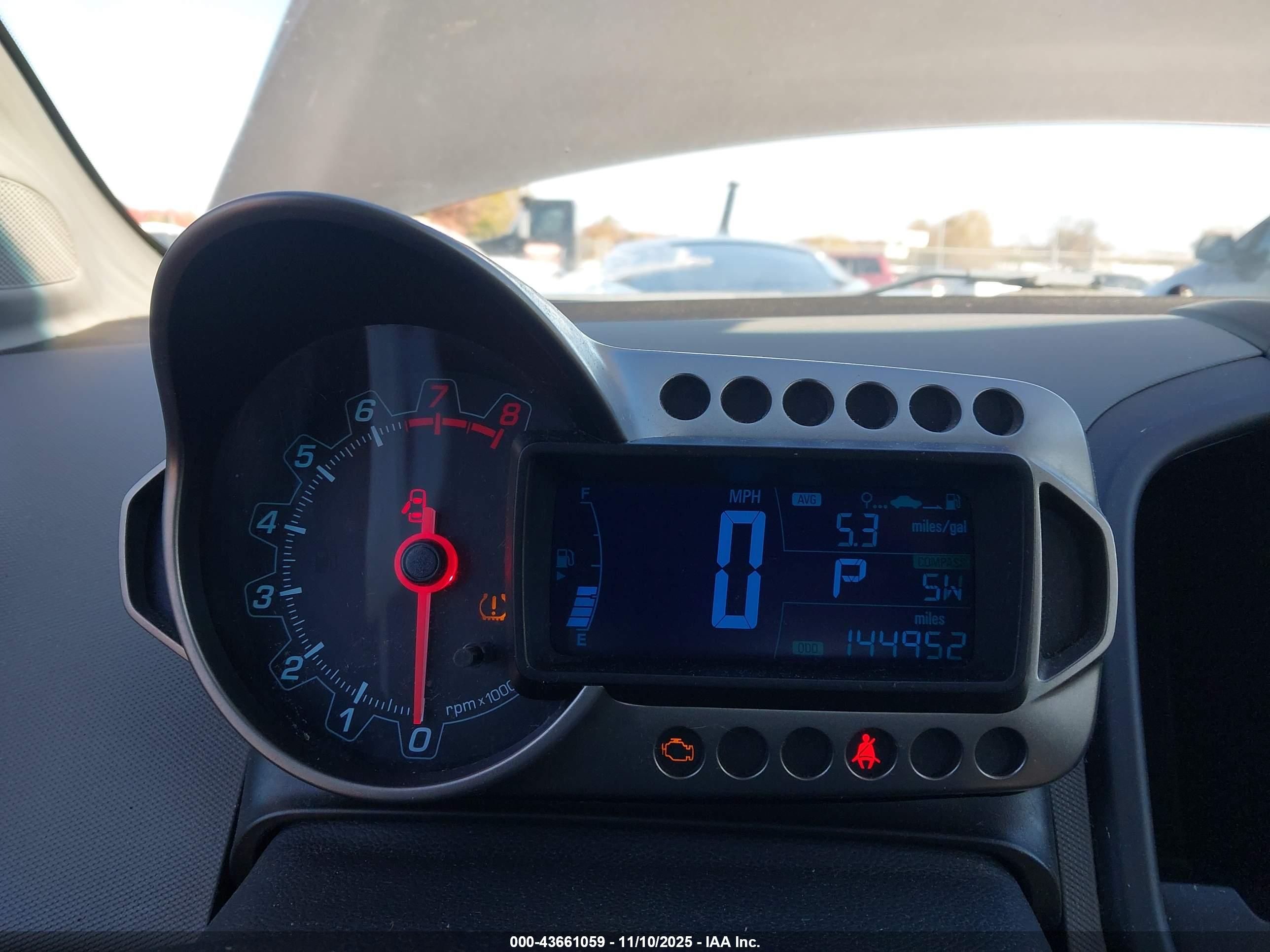 CHEVROLET SONIC image 7