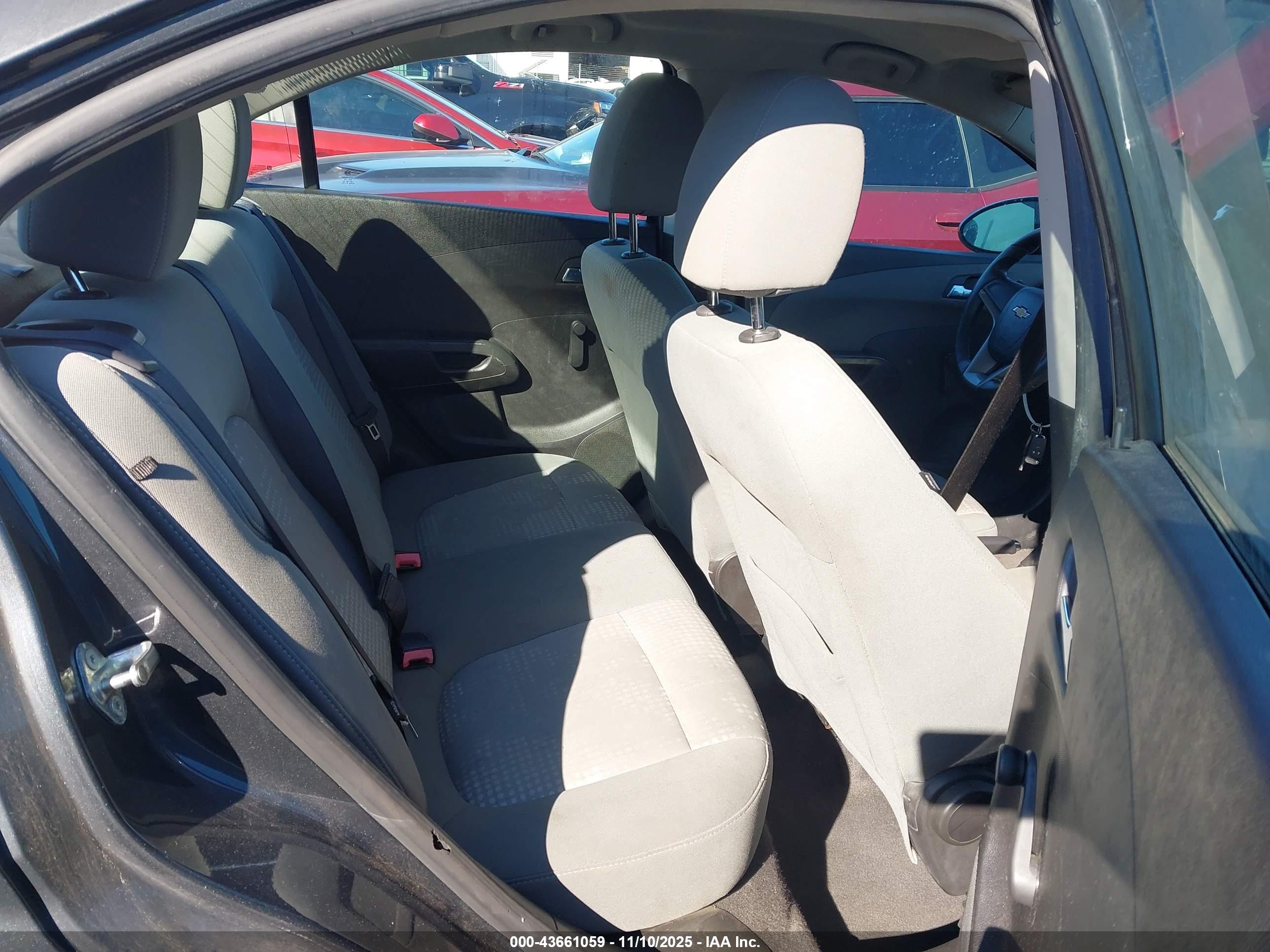 CHEVROLET SONIC image 8
