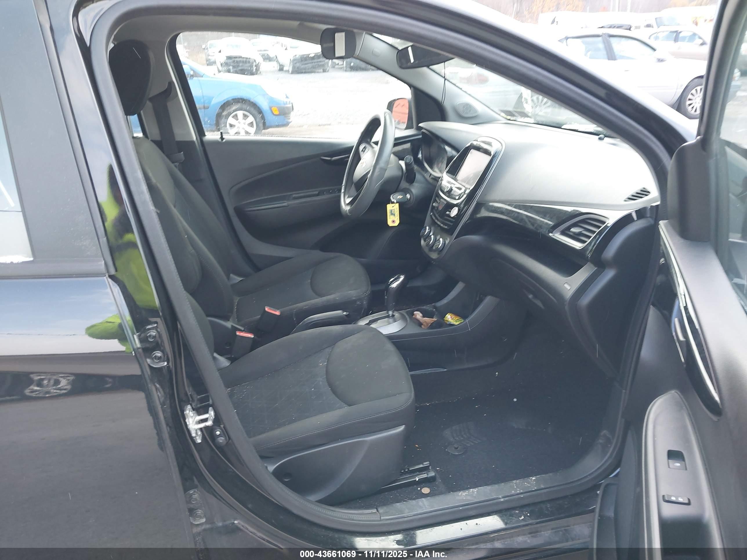 CHEVROLET SPARK image 5