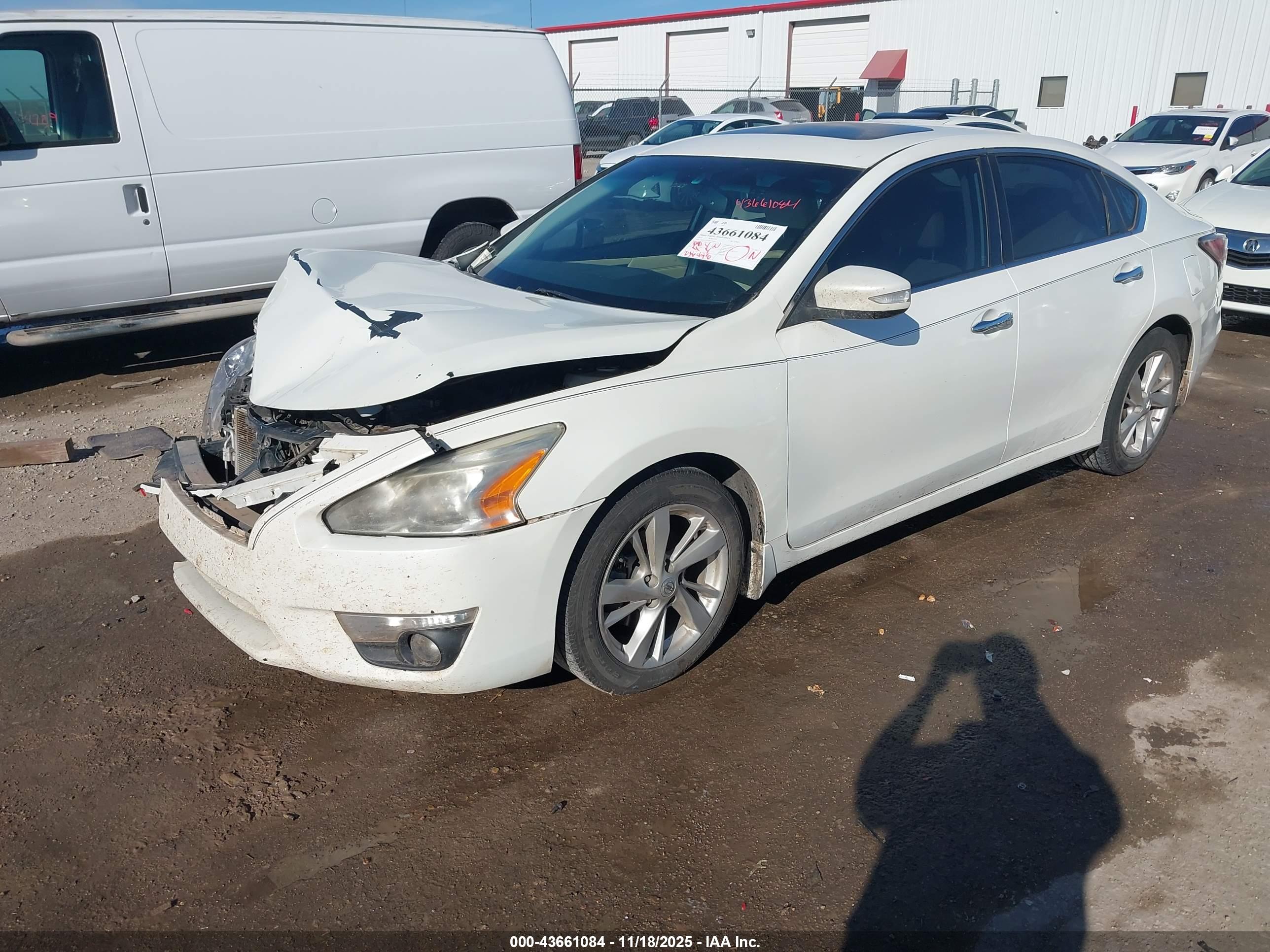 NISSAN ALTIMA image 2