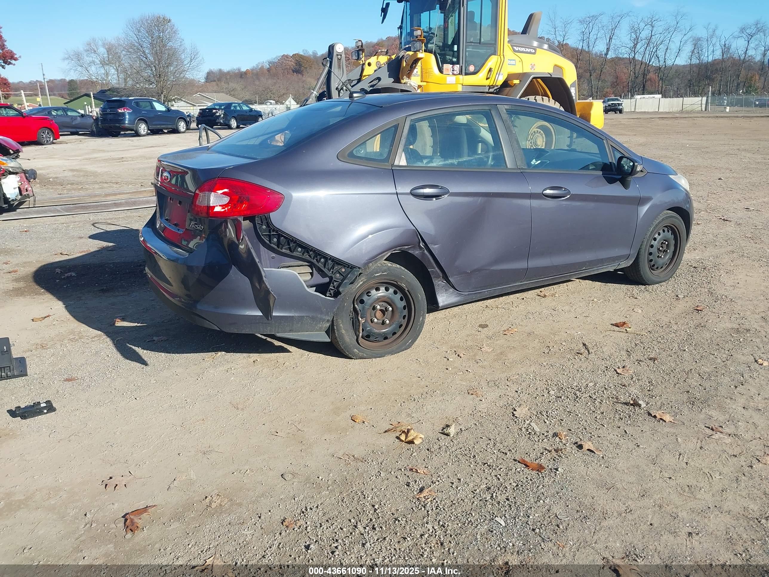 FORD FIESTA image 4