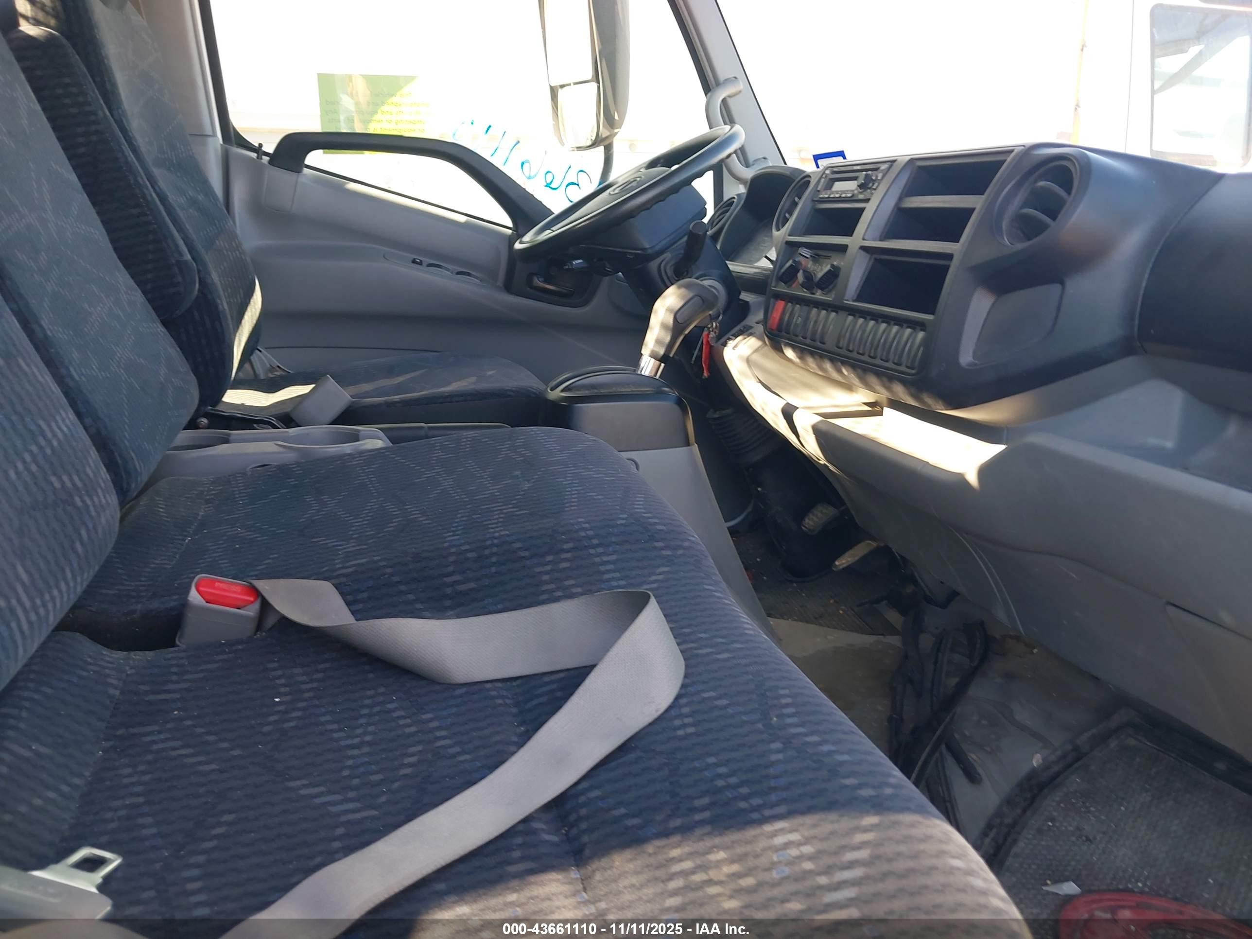 HINO XJC720/XFC720 image 8