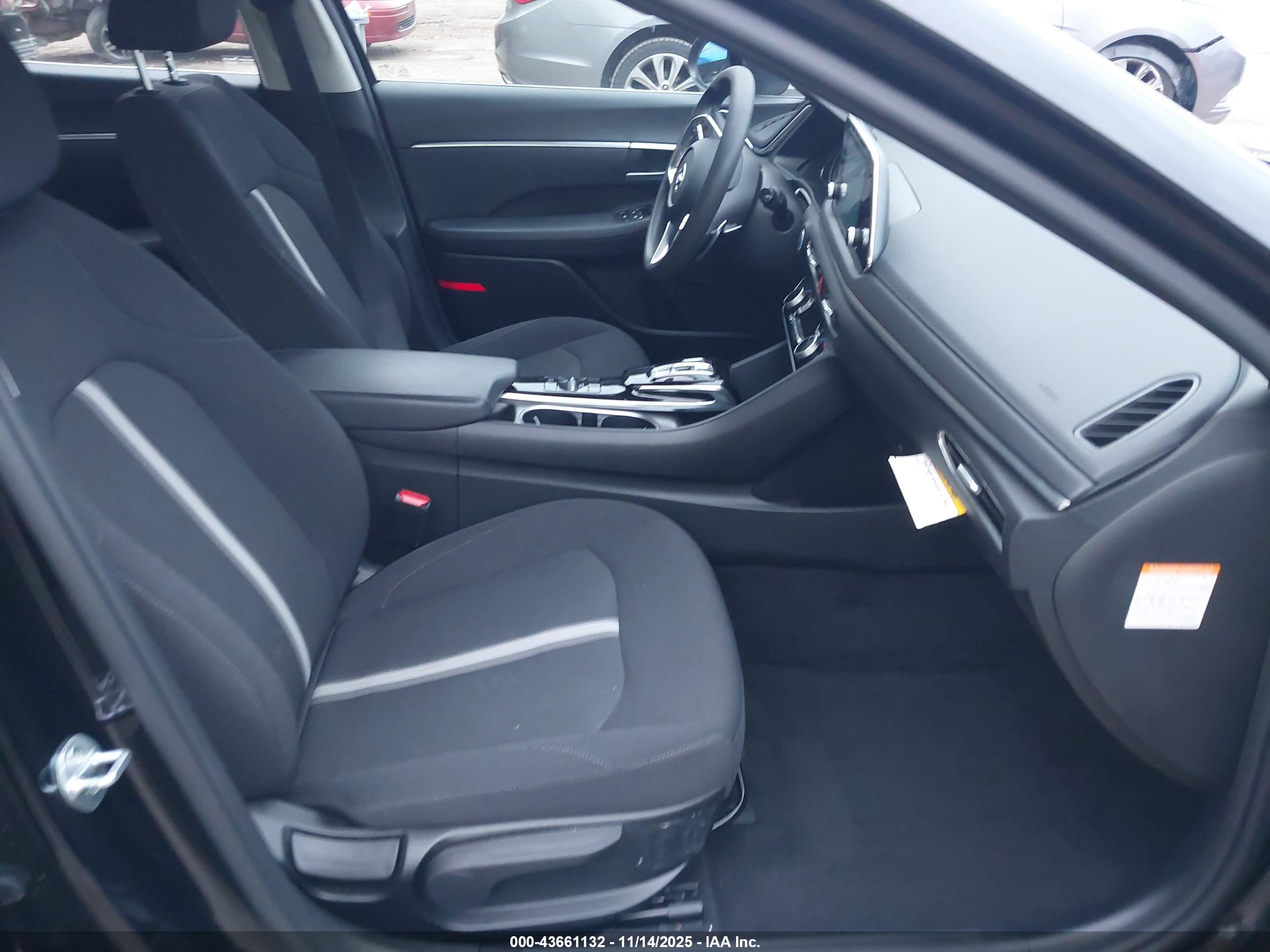 HYUNDAI SONATA image 5