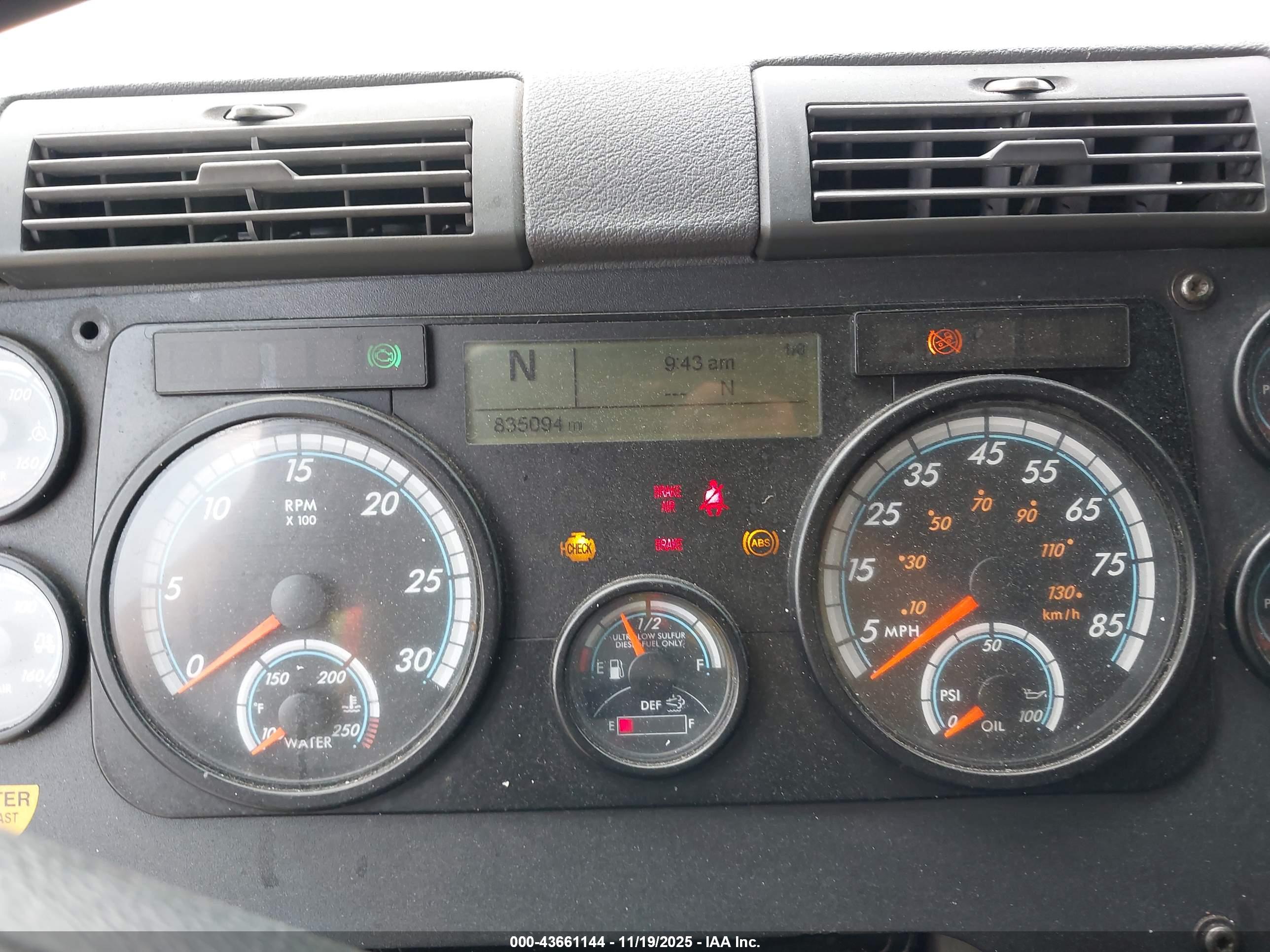 FREIGHTLINER CASCADIA image 6
