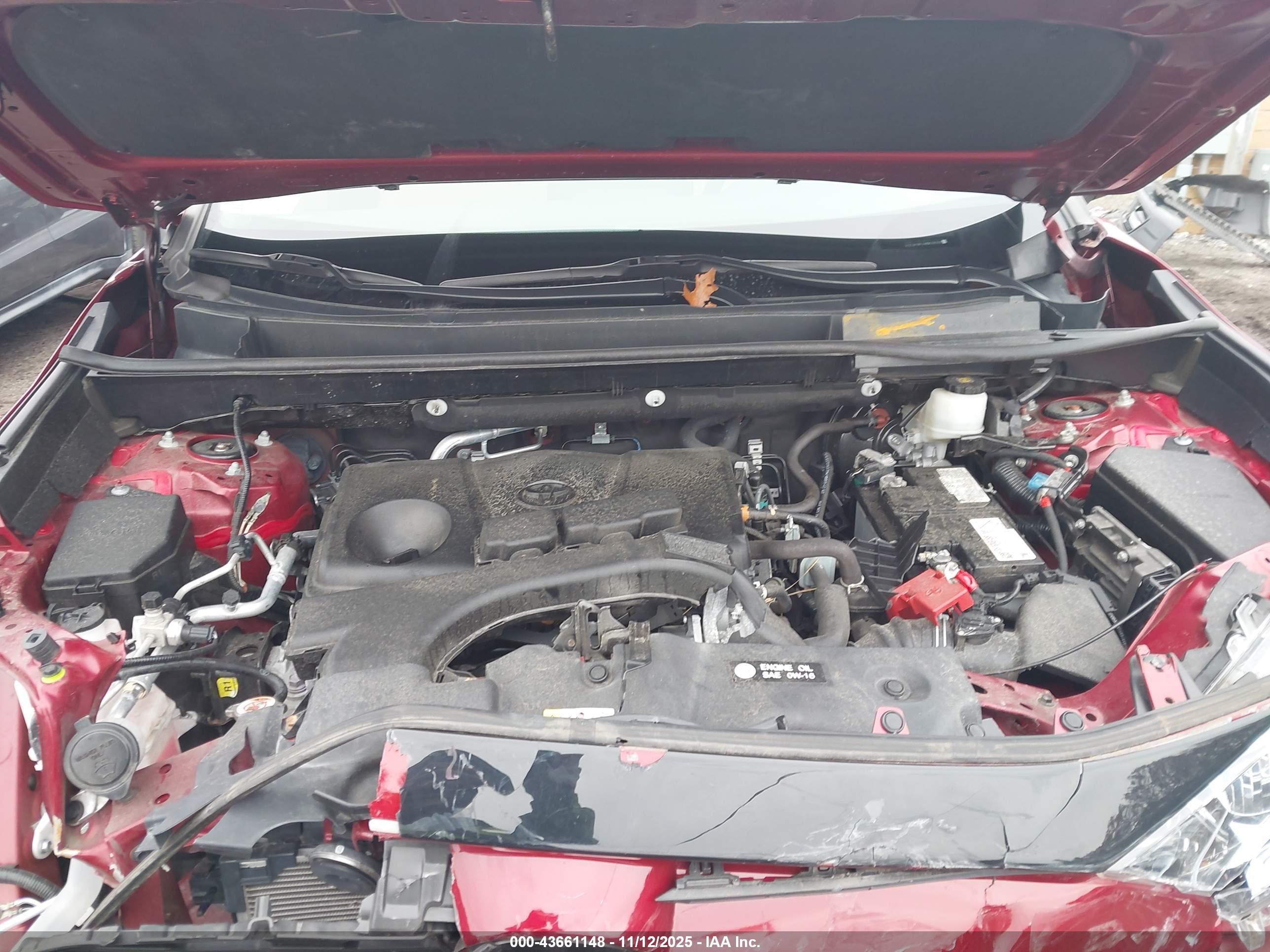 TOYOTA RAV4 image 10