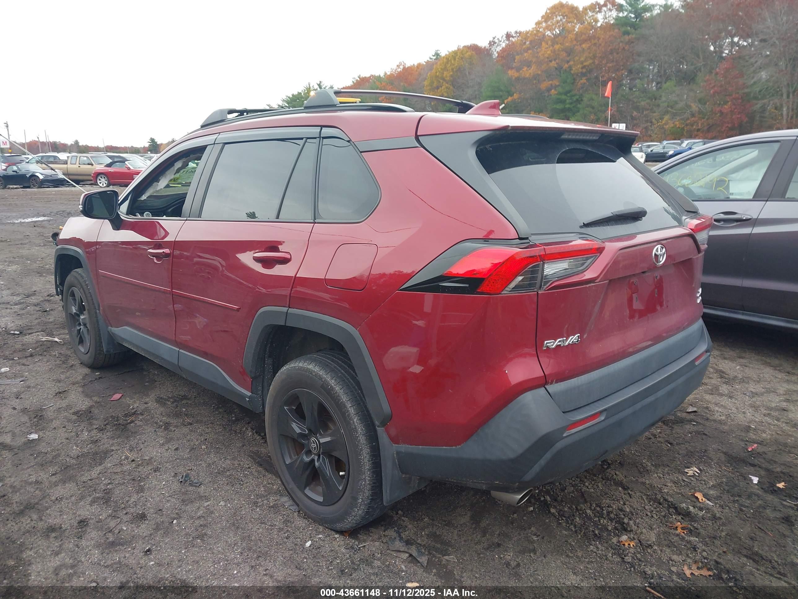 TOYOTA RAV4 image 3