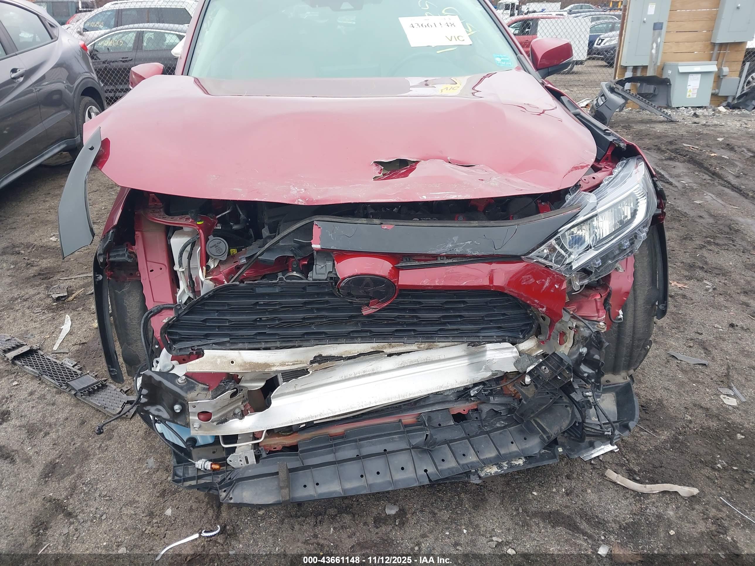 TOYOTA RAV4 image 6