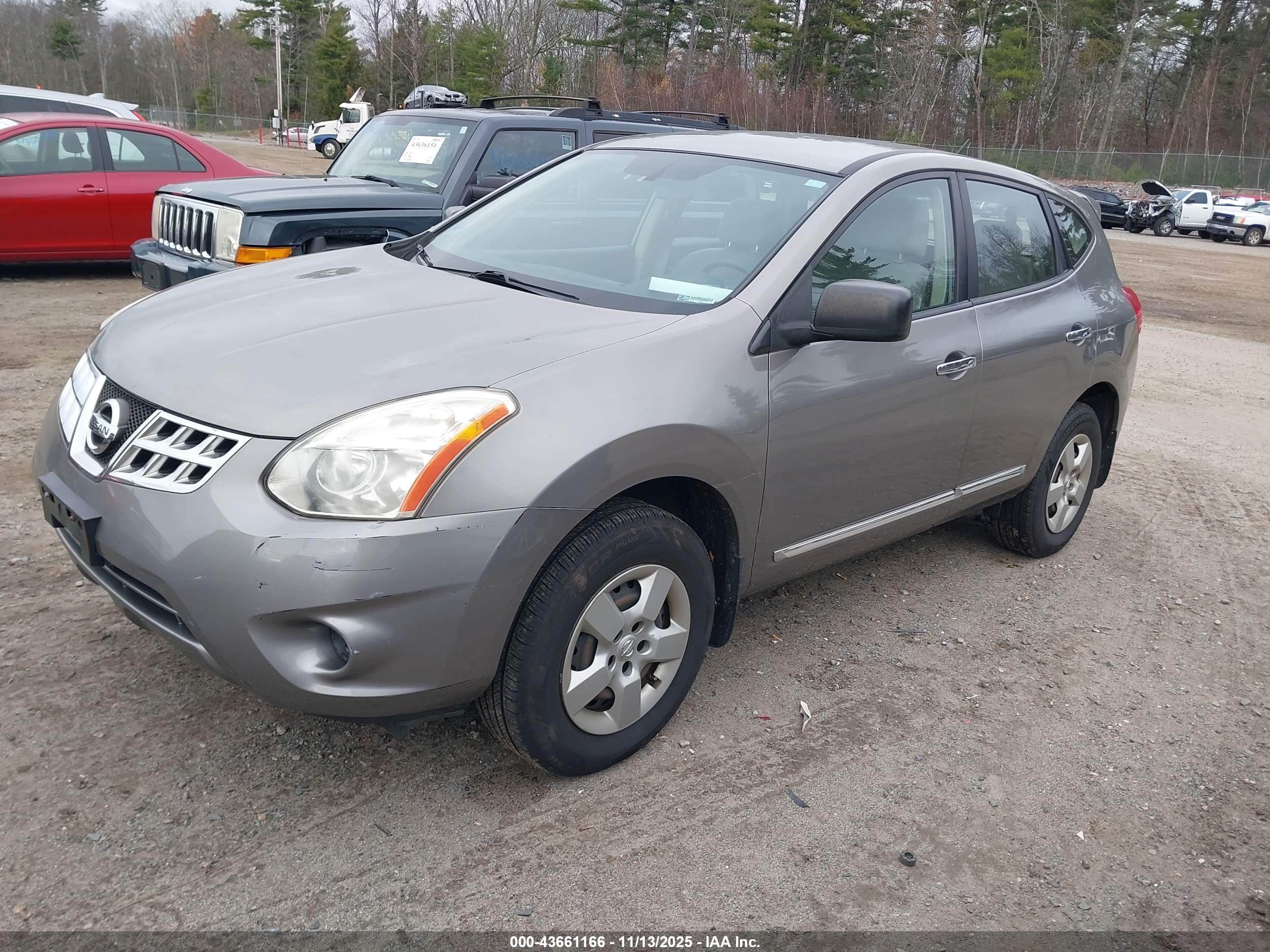 NISSAN ROGUE image 2