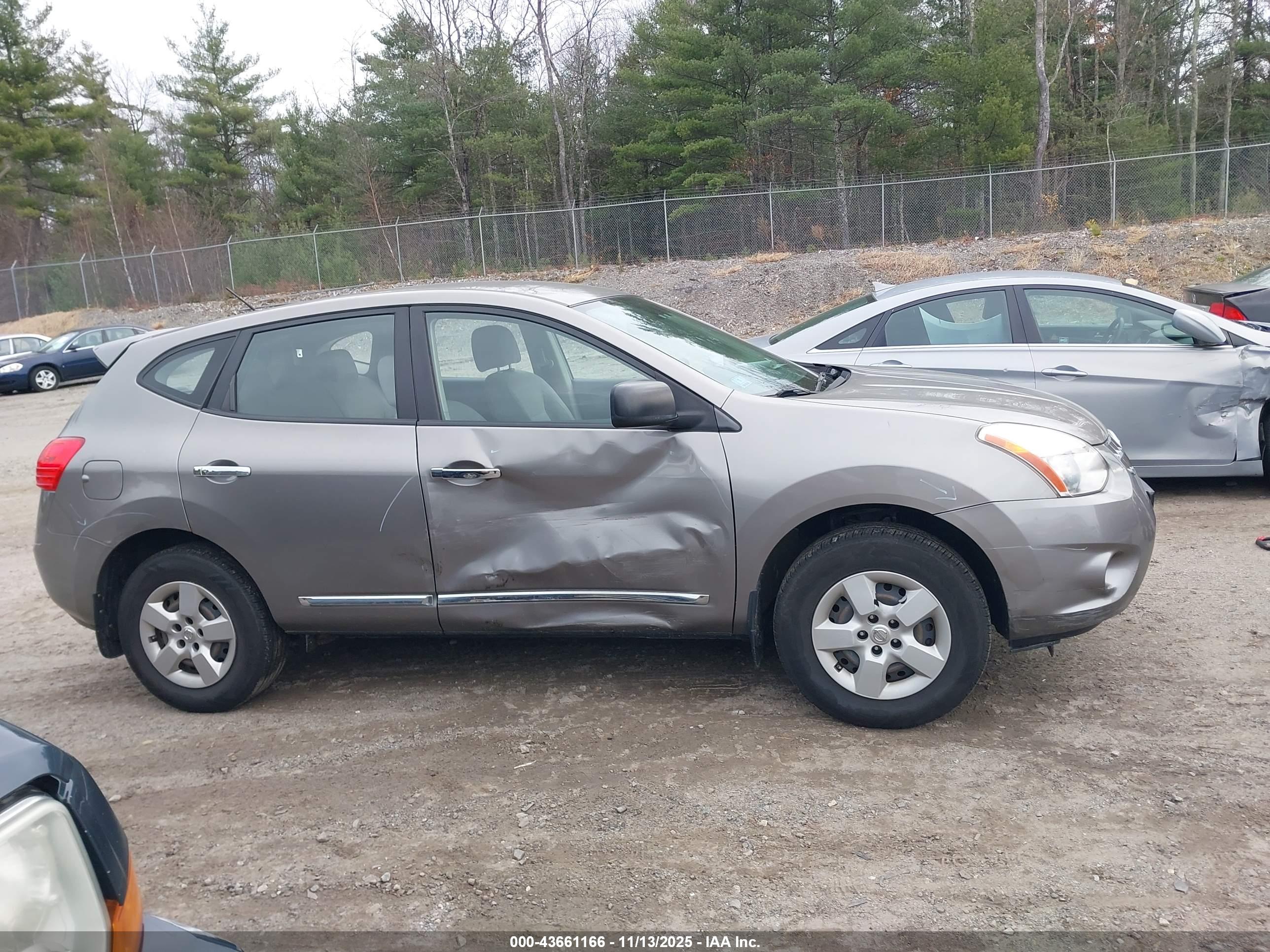 NISSAN ROGUE image 6