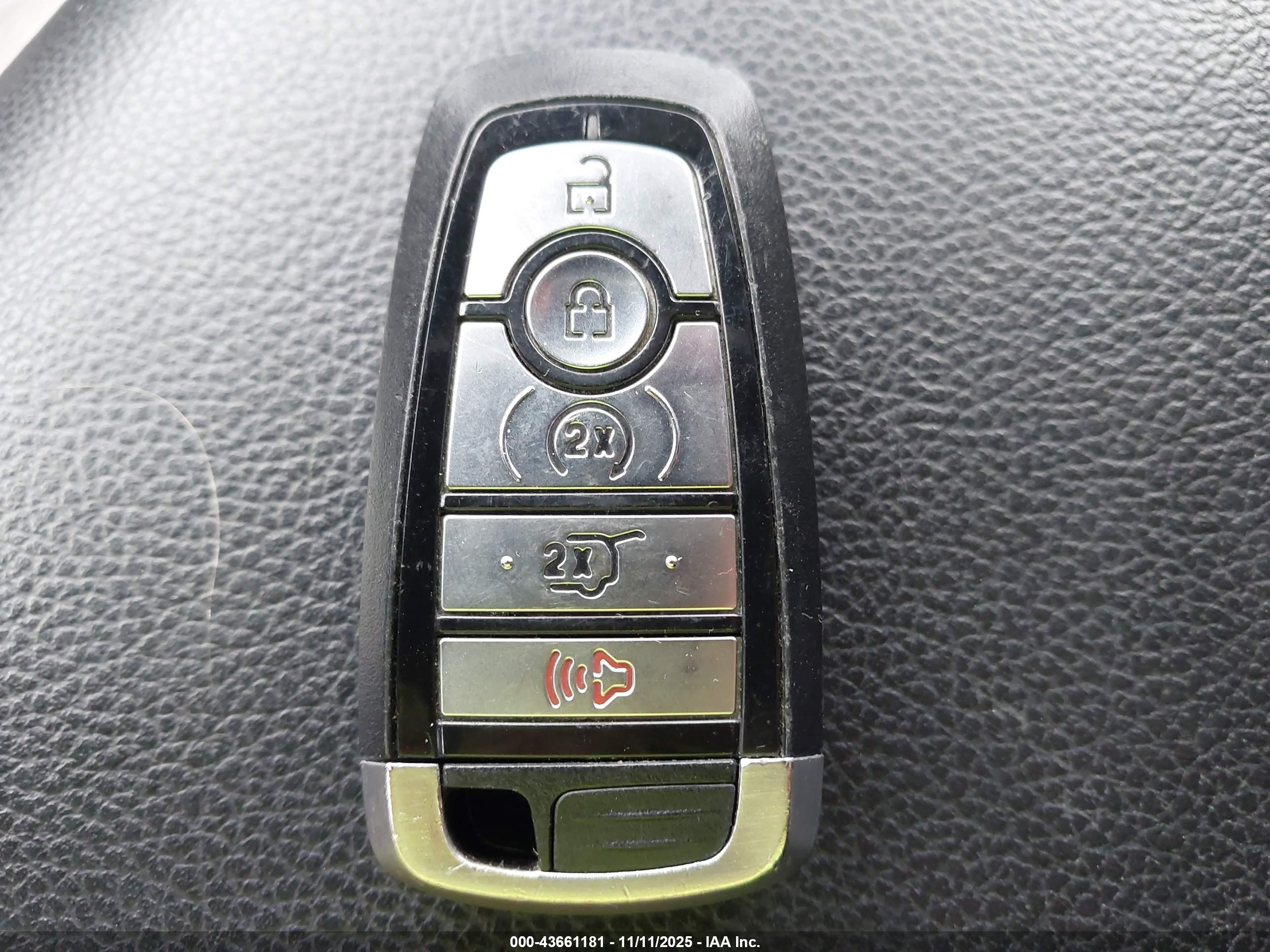 FORD EXPEDITION image 11