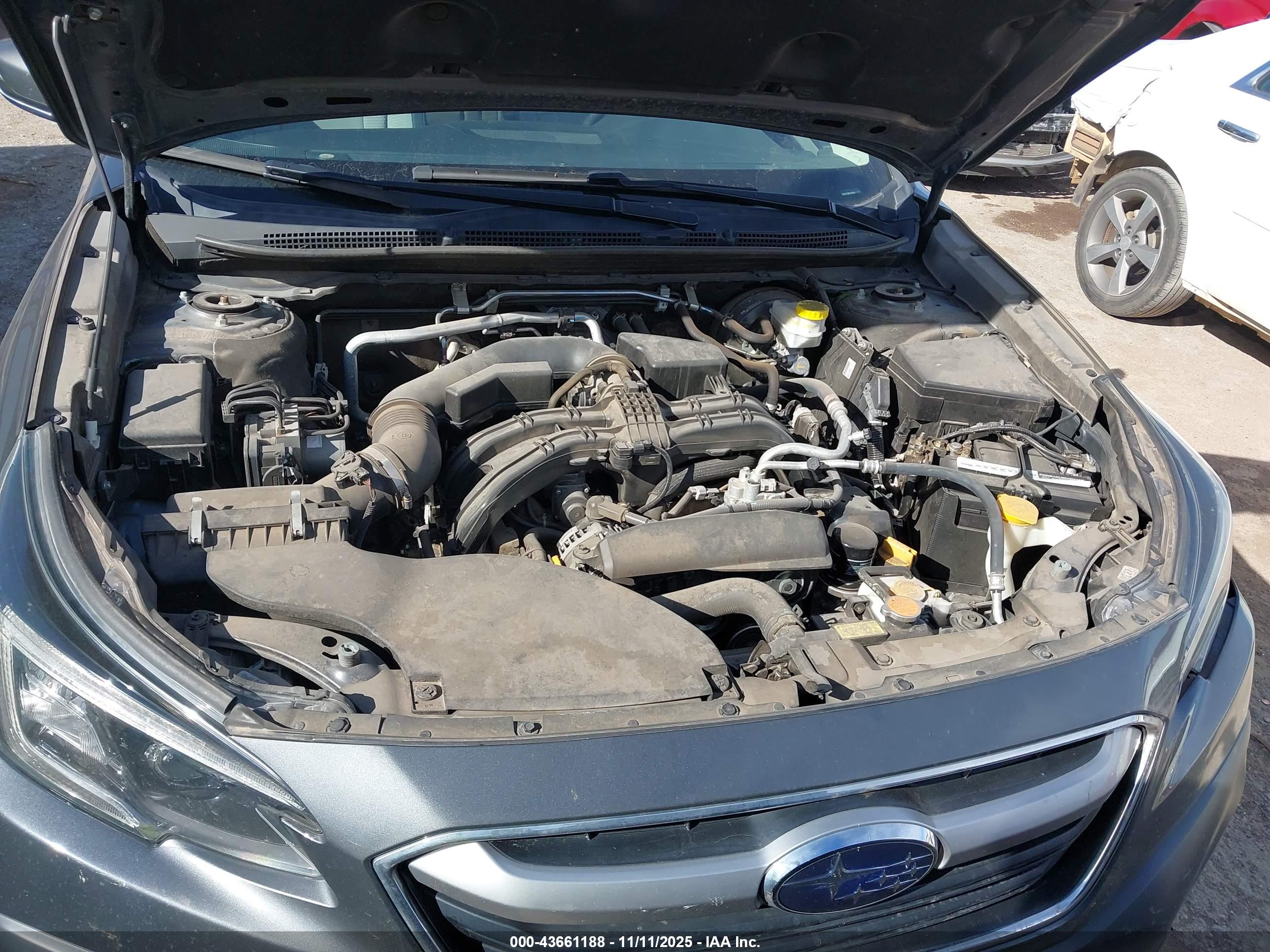 SUBARU OUTBACK image 10