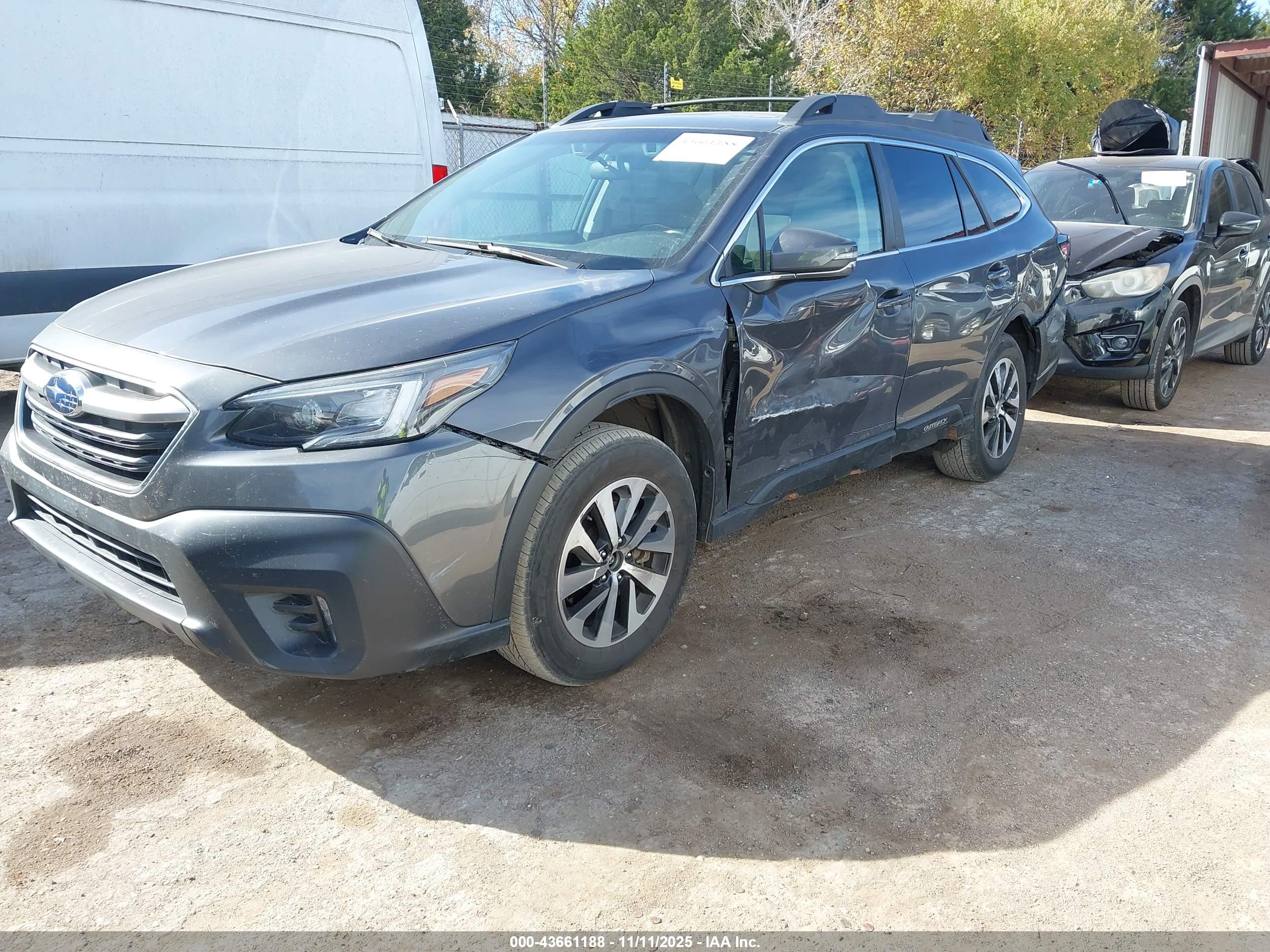 SUBARU OUTBACK image 2