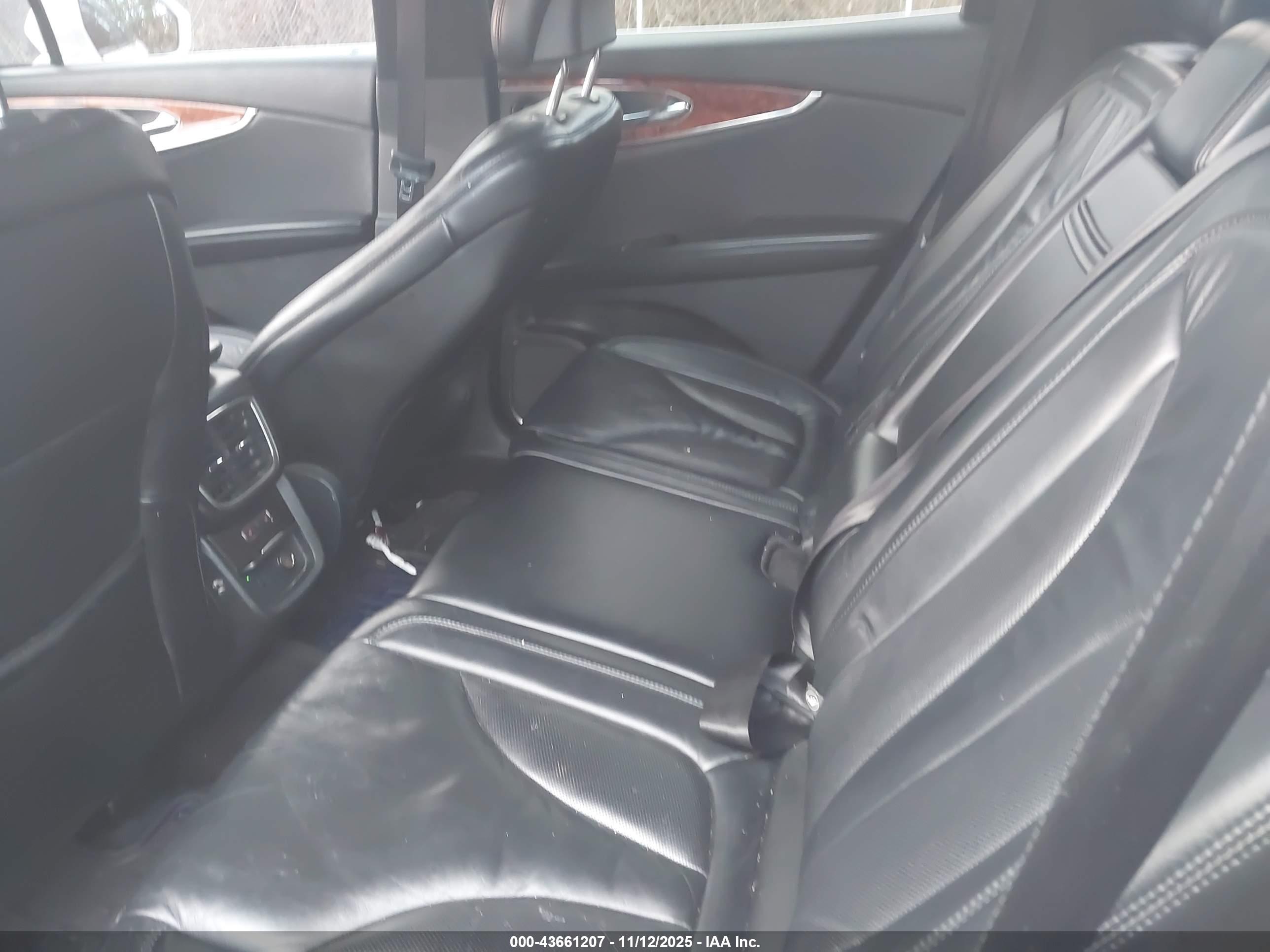 LINCOLN MKX image 8