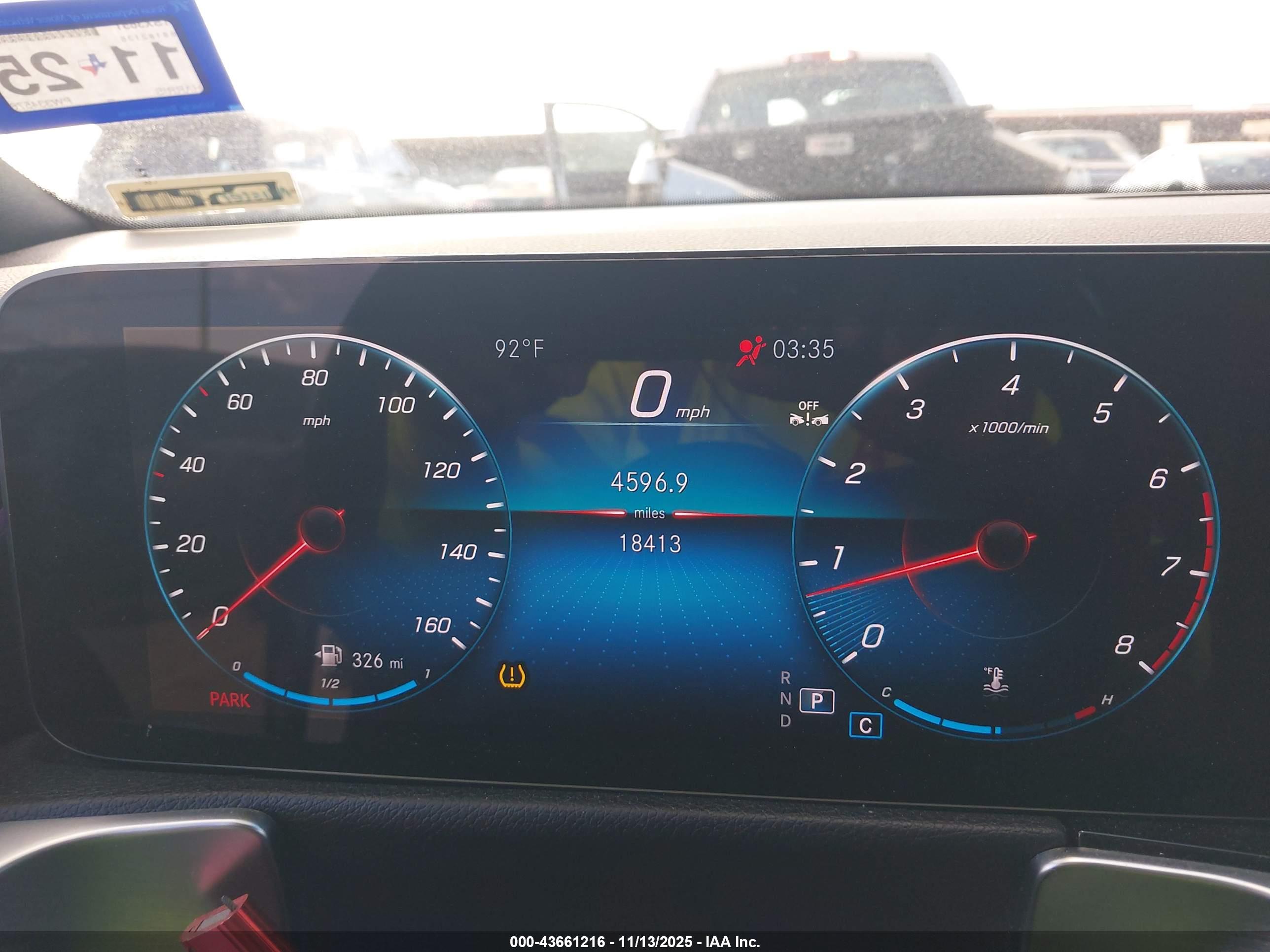 MERCEDES-BENZ GLB image 7