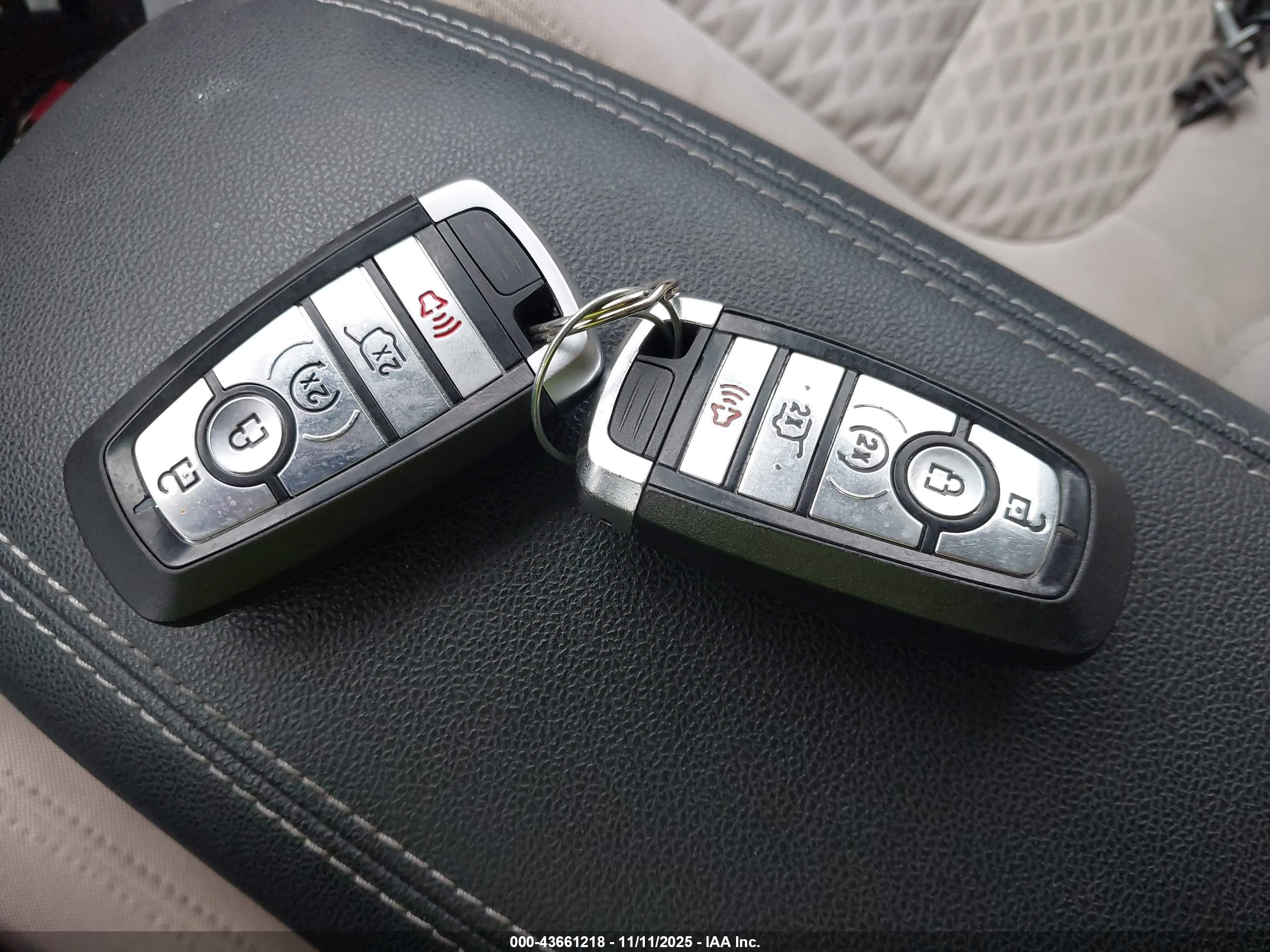 FORD ESCAPE image 11