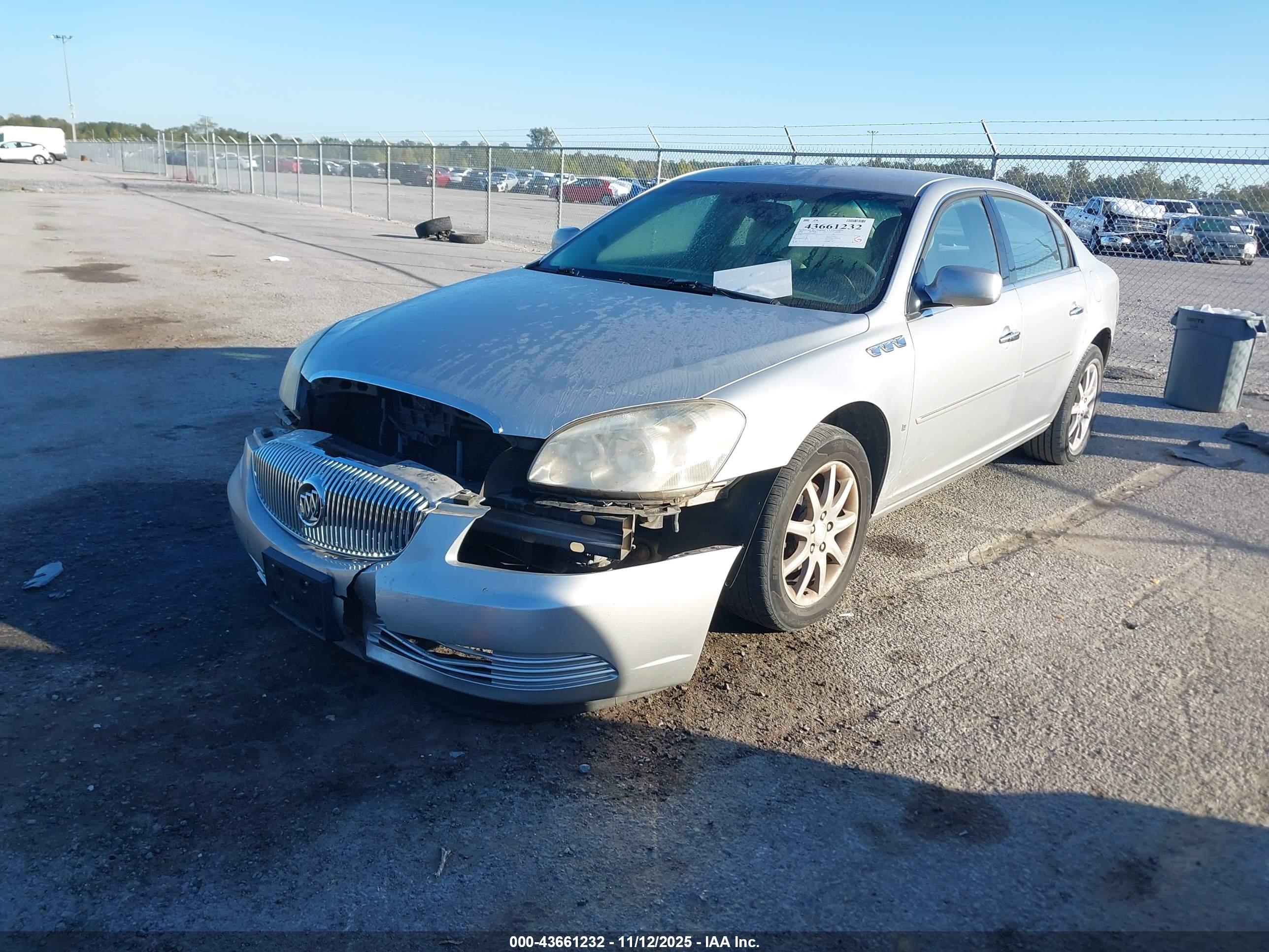 BUICK LUCERNE image 2