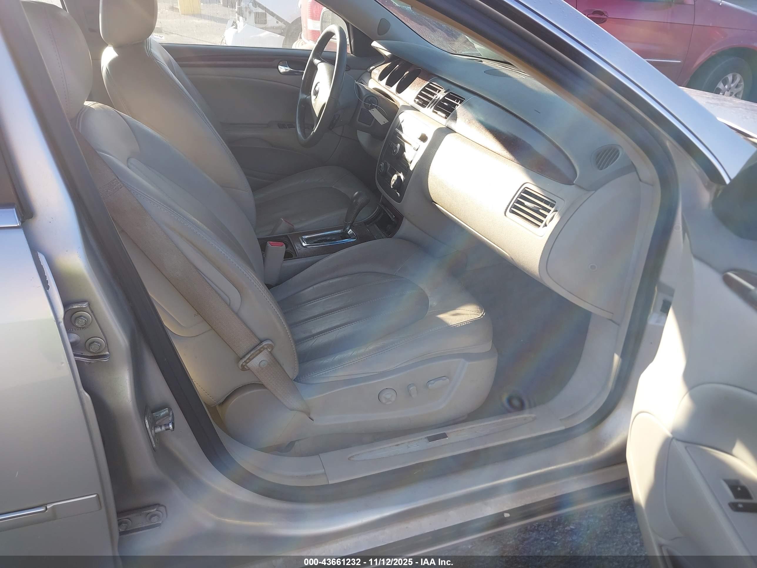 BUICK LUCERNE image 5