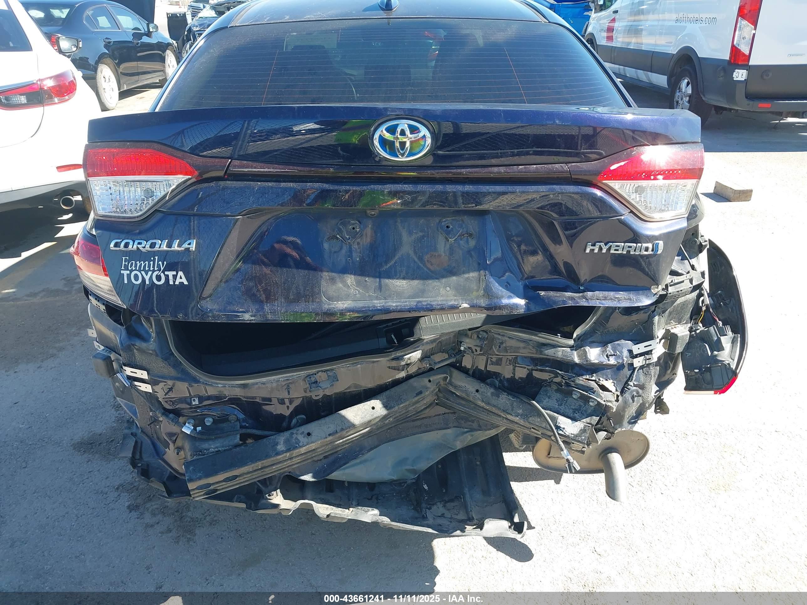 TOYOTA COROLLA image 6