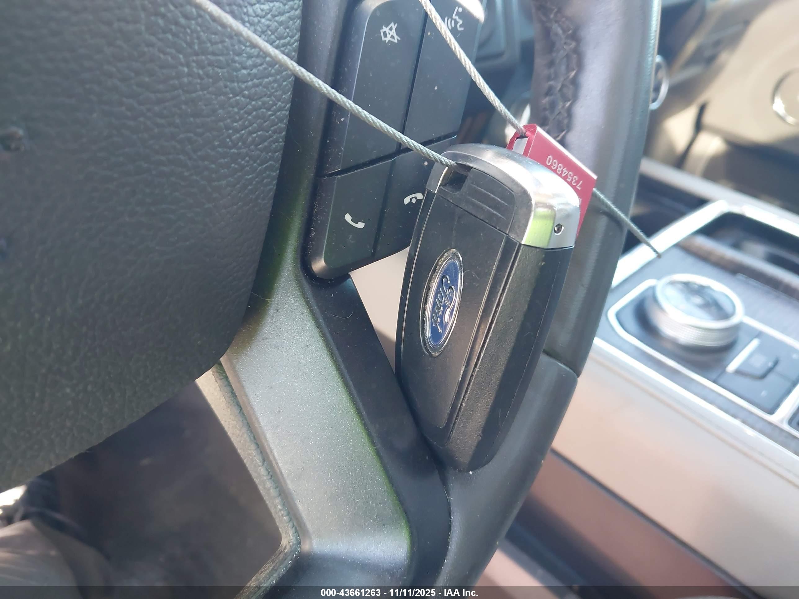 FORD EXPEDITION image 11