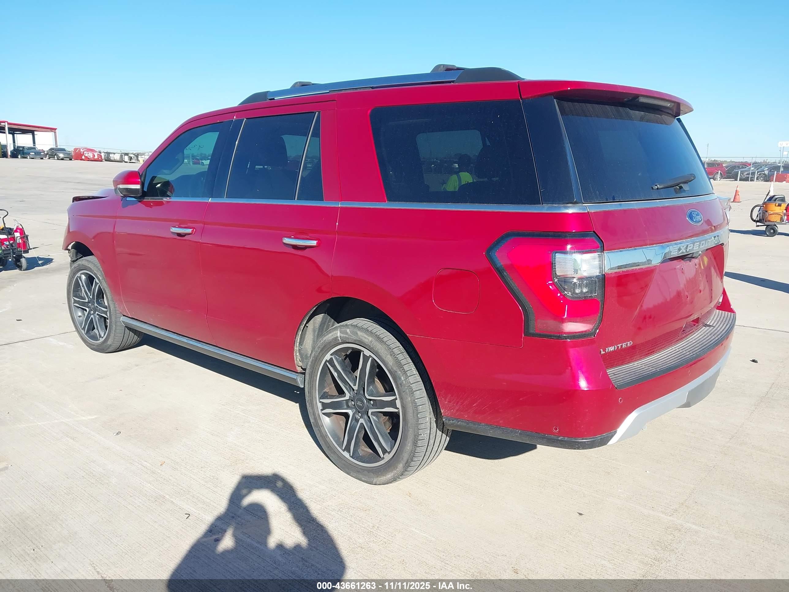 FORD EXPEDITION image 3