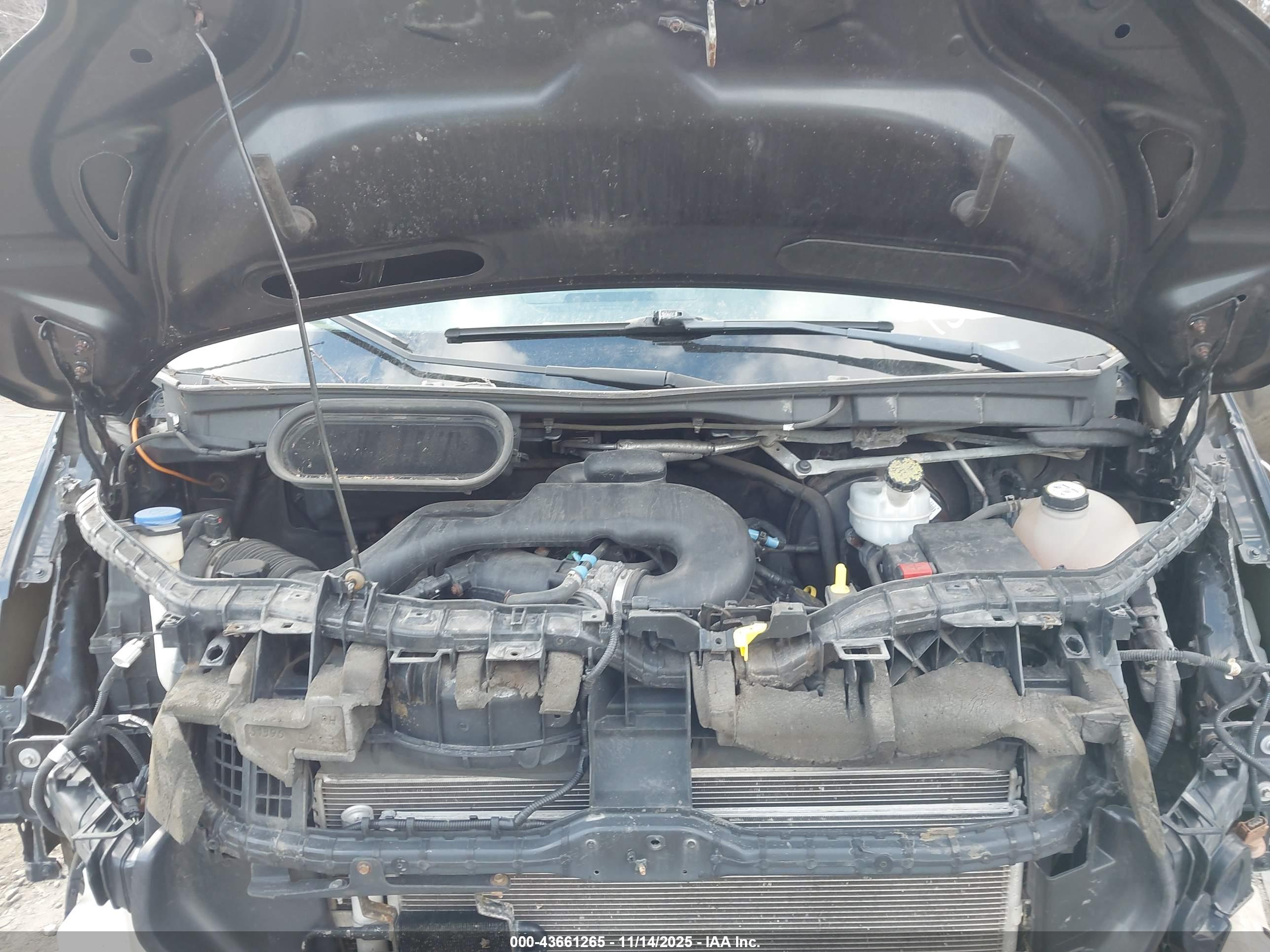 FORD TRANSIT-250 image 10