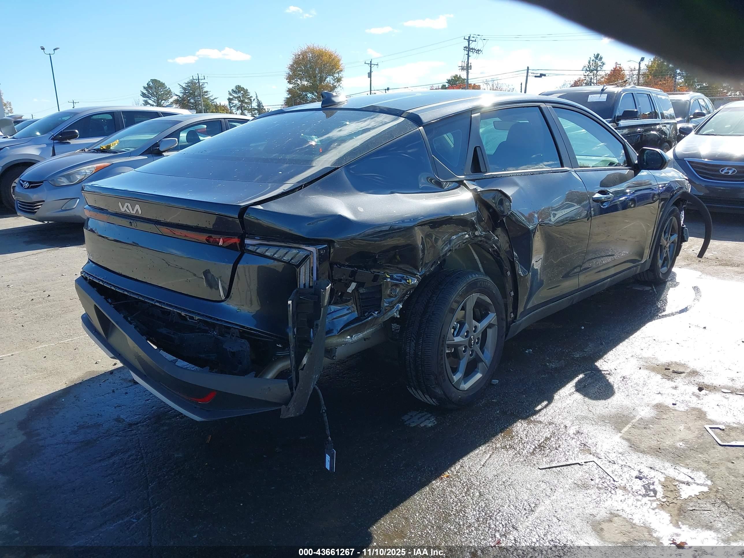 KIA K4 image 6