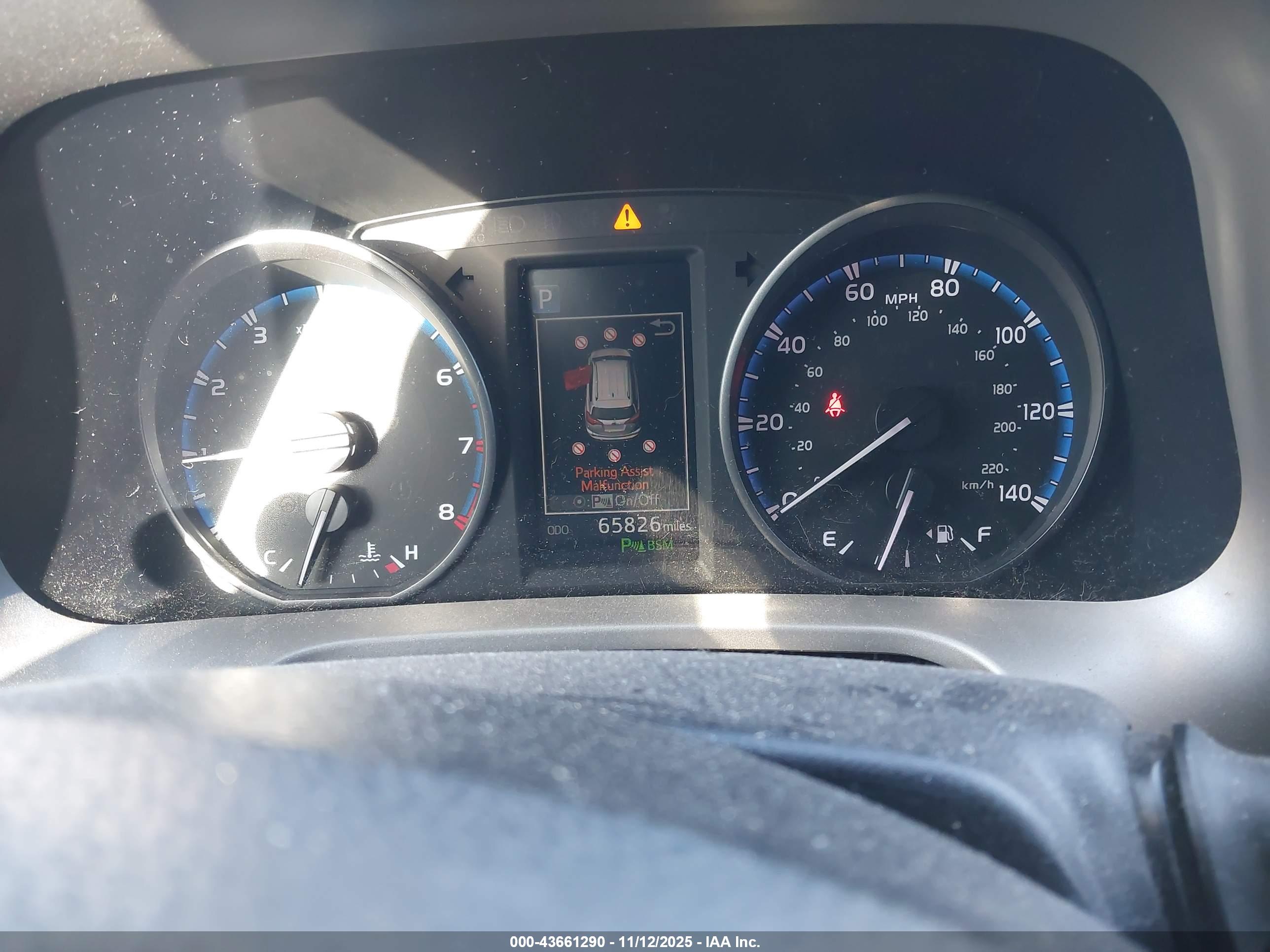 TOYOTA RAV4 image 7