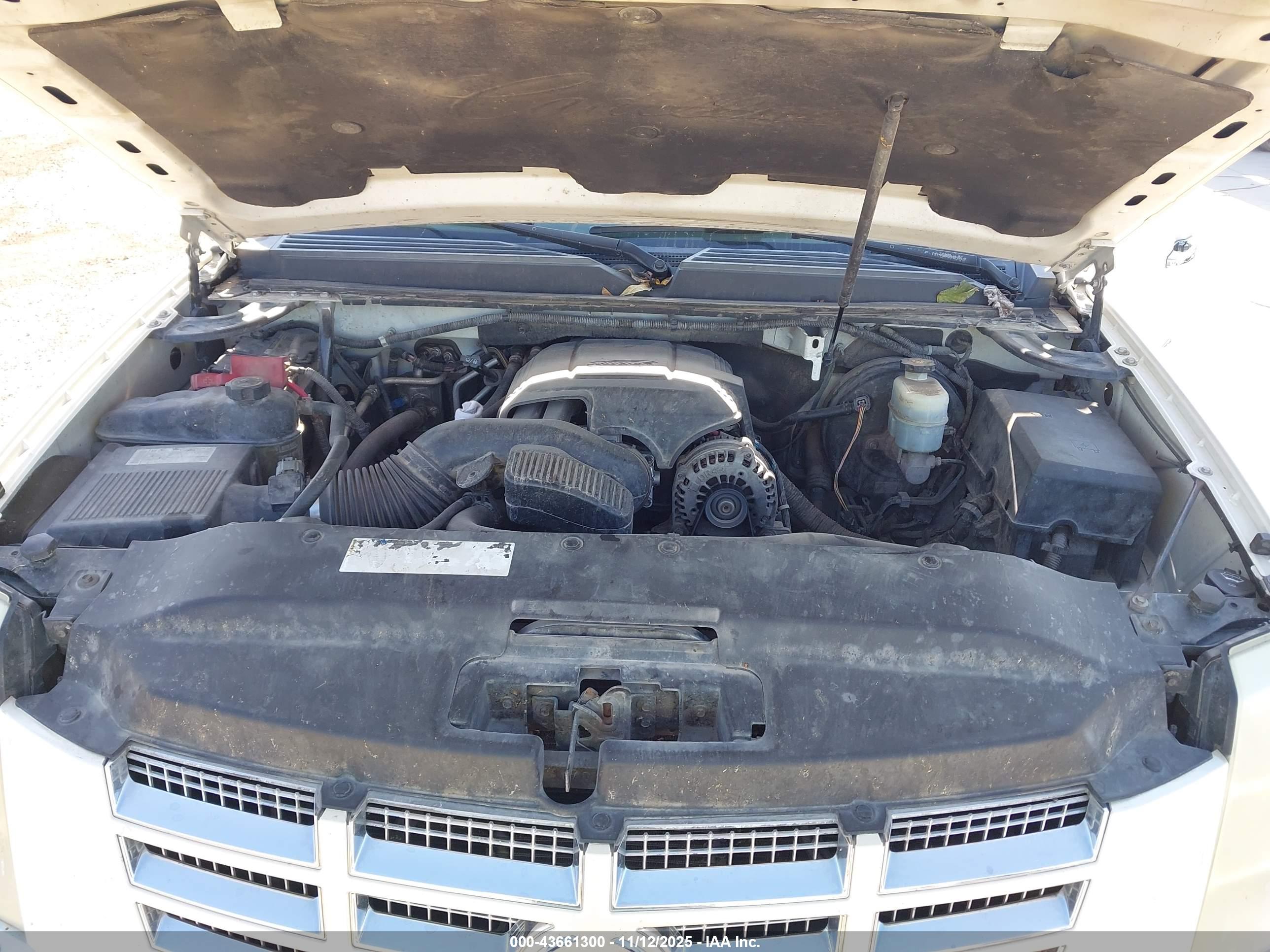 CADILLAC ESCALADE image 10